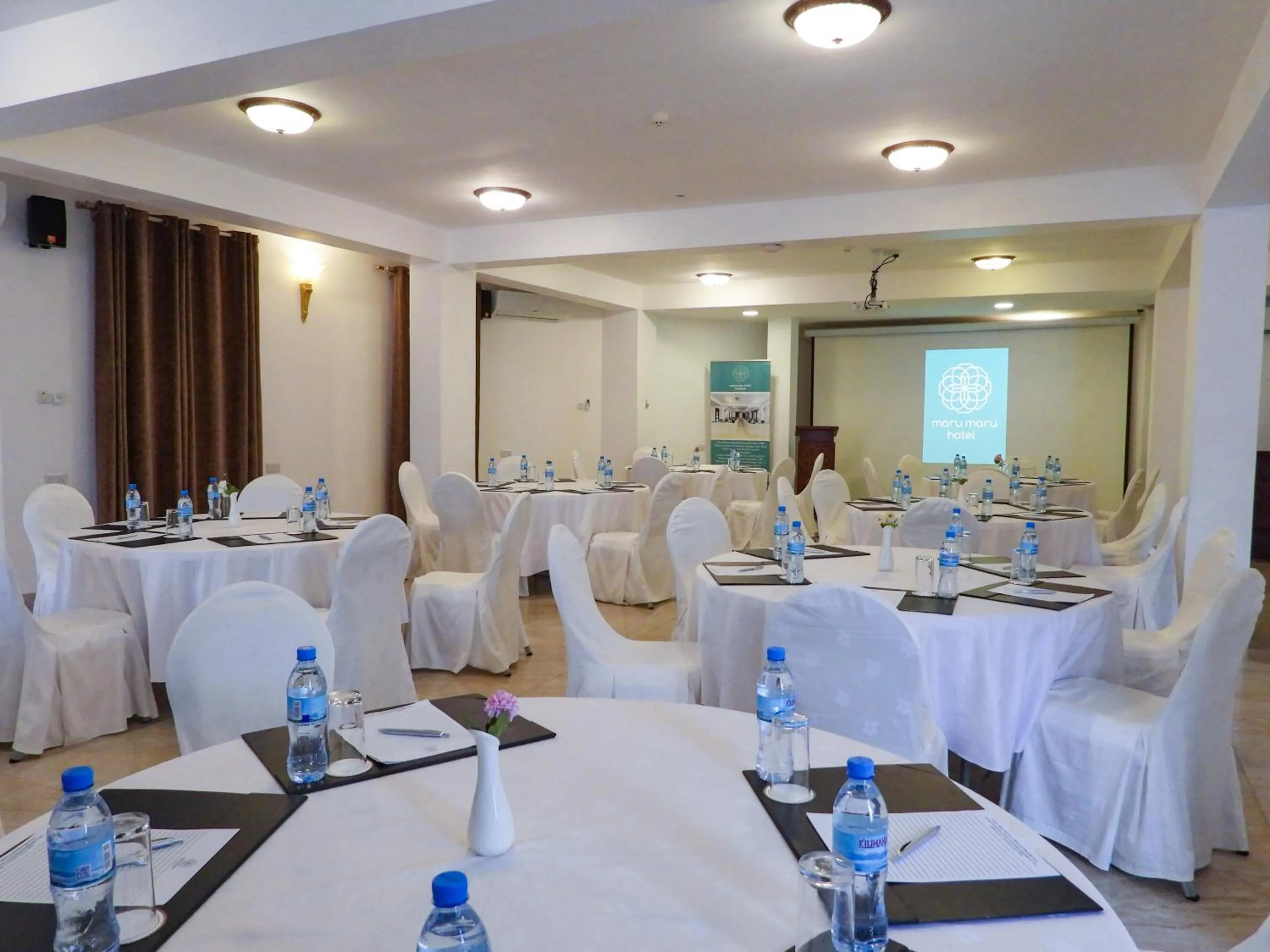 Meeting/conference room in Maru Maru Hotel