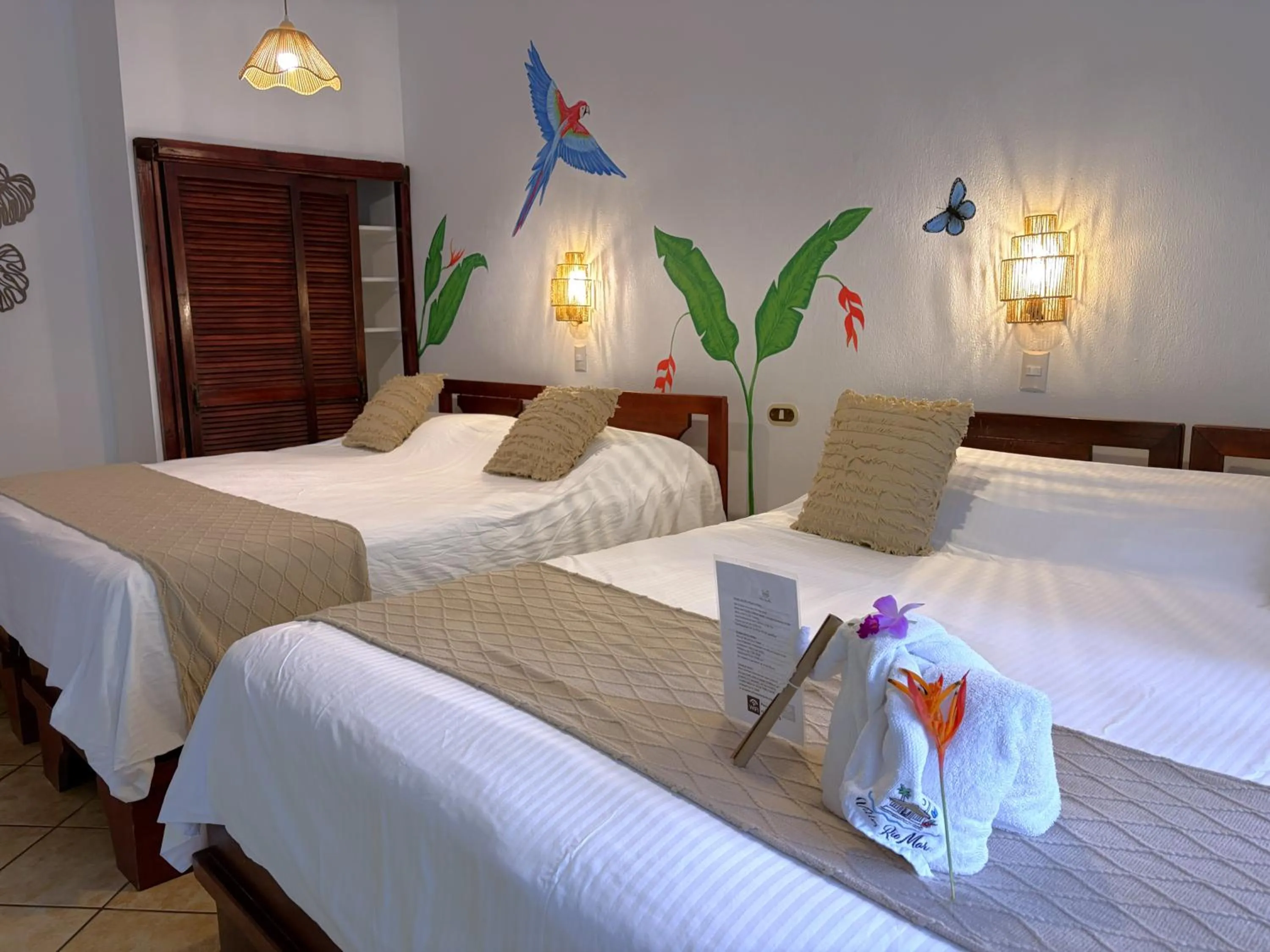 Bed in Hotel Villas Rio Mar