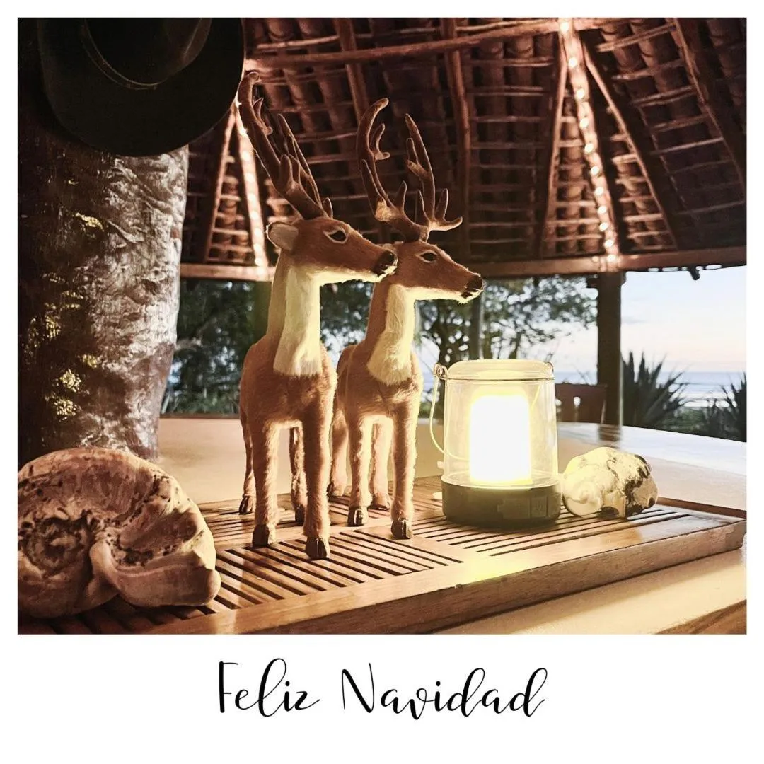 Restaurant/places to eat in Redwood Beach Resort