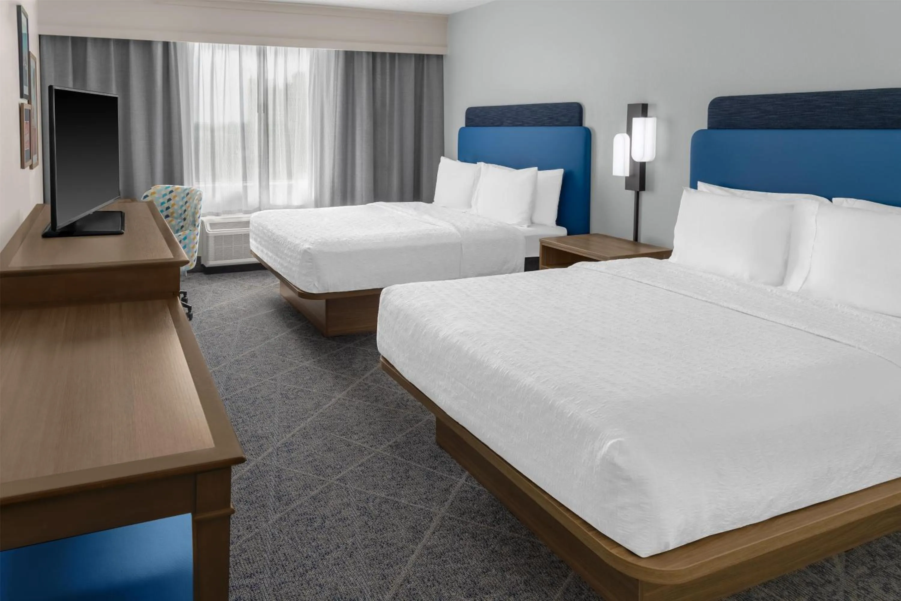 Bed in Hampton Inn Fort Lauderdale Downtown Las Olas Area