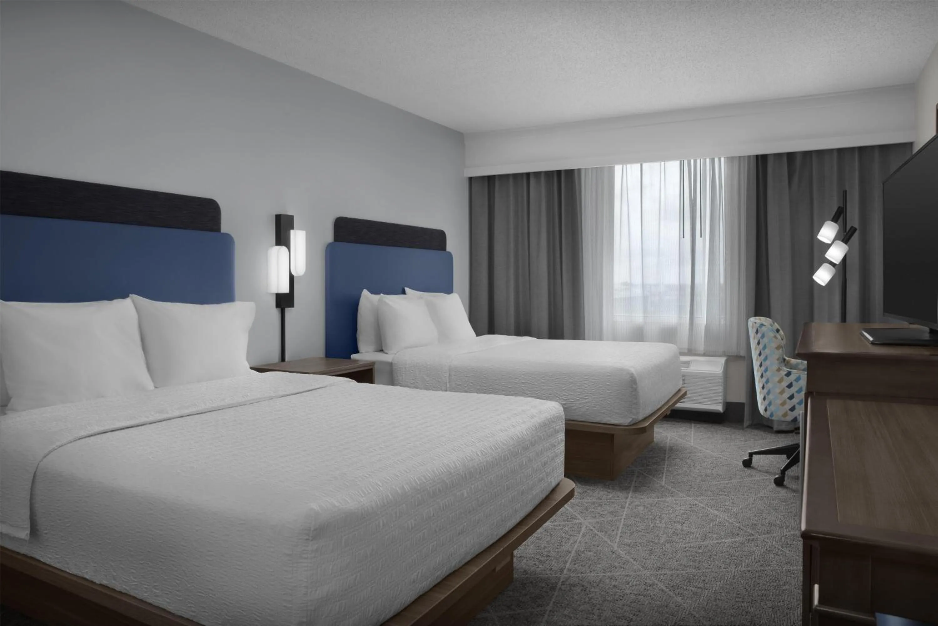 Bed in Hampton Inn Fort Lauderdale Downtown Las Olas Area