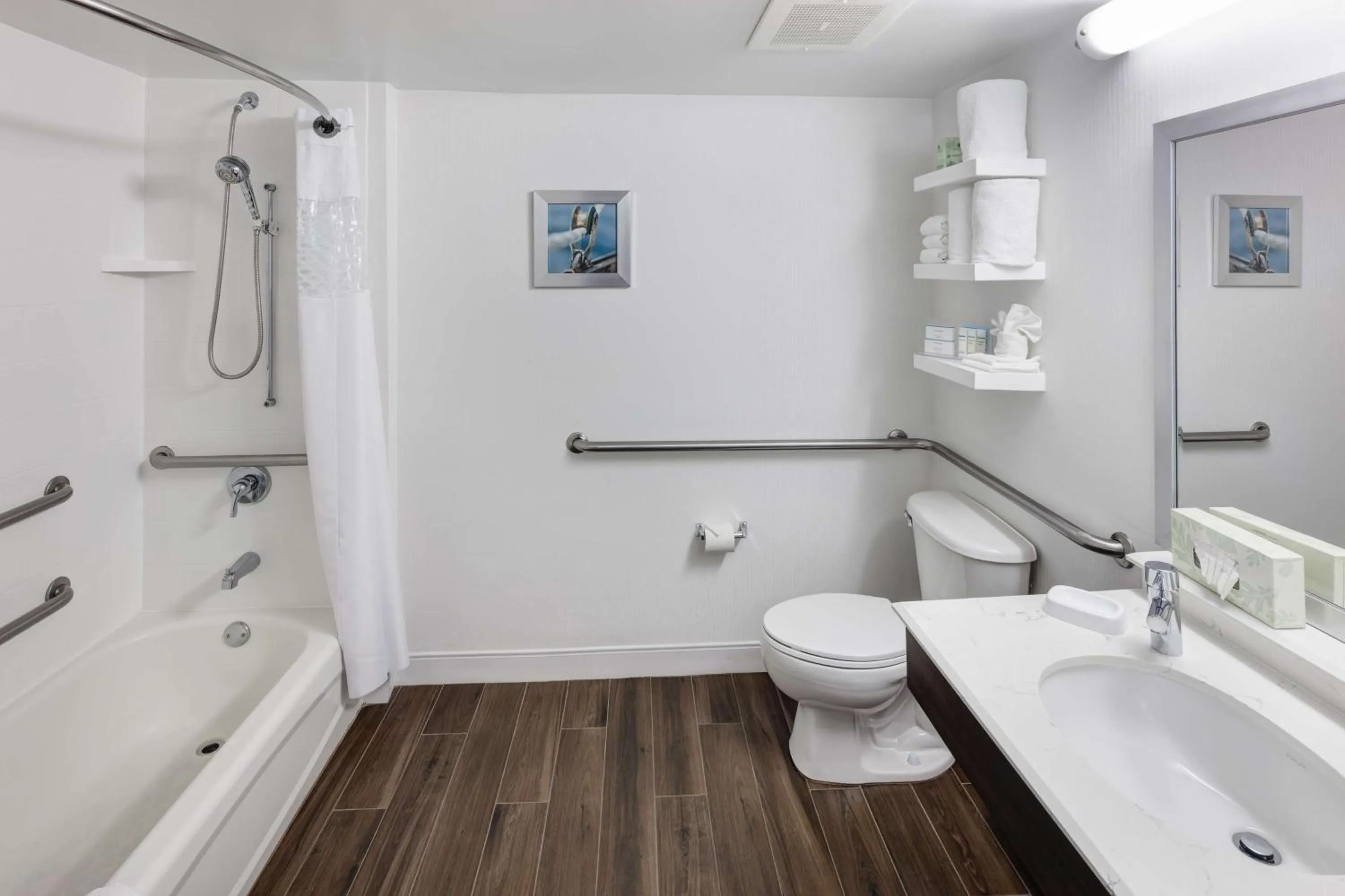 Bathroom in Hampton Inn Fort Lauderdale Downtown Las Olas Area