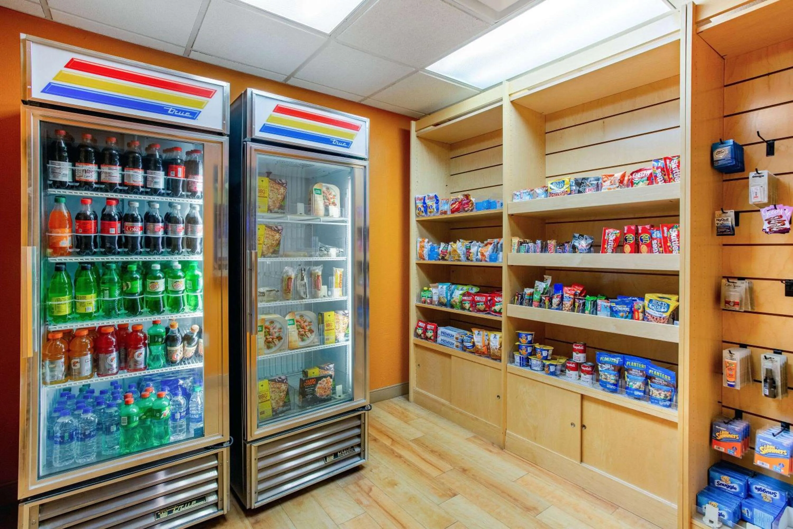 Food and drinks in La Quinta by Wyndham Raleigh/Durham Southpoint