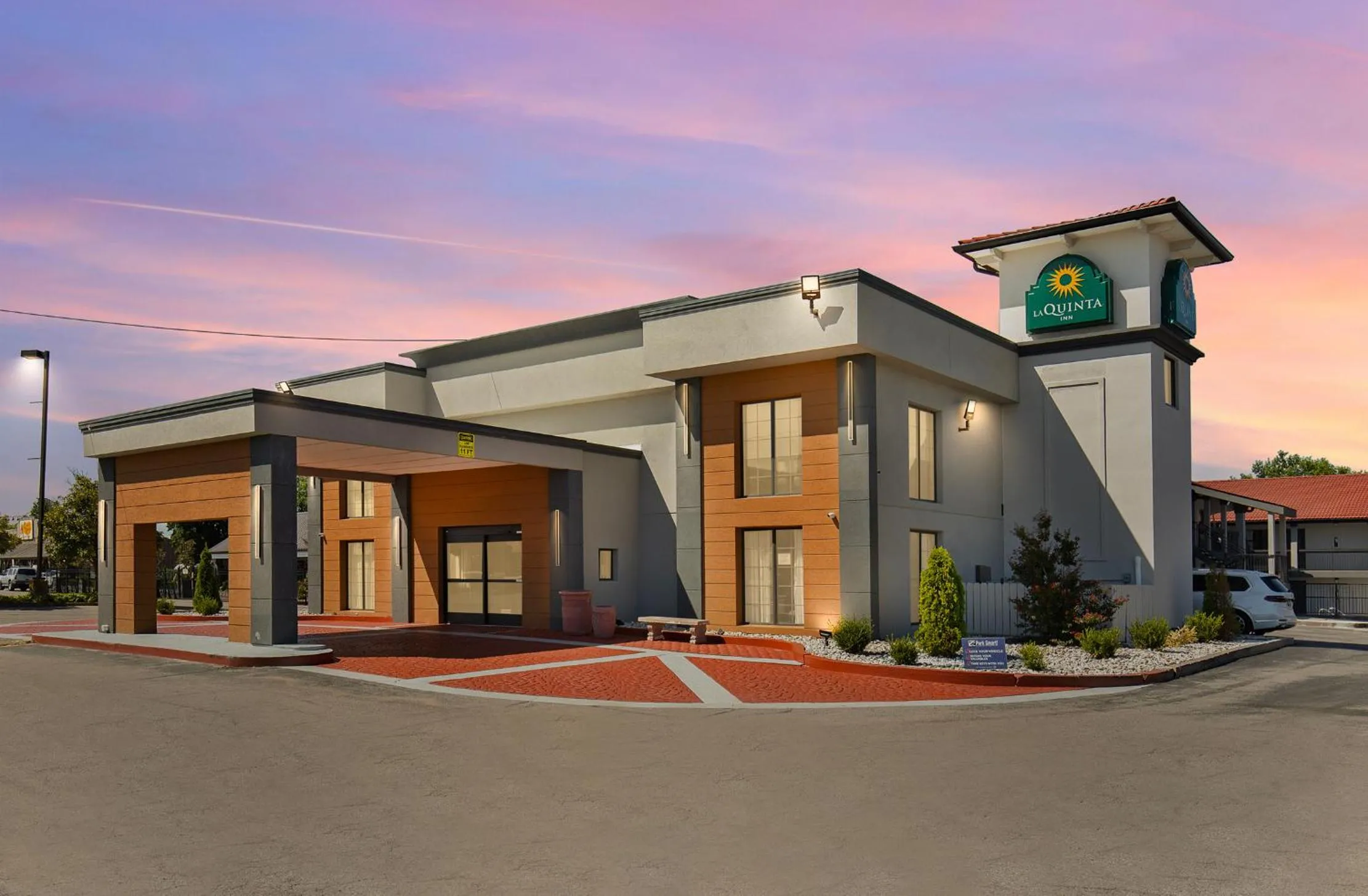 Property building in La Quinta Inn by Wyndham Nashville South