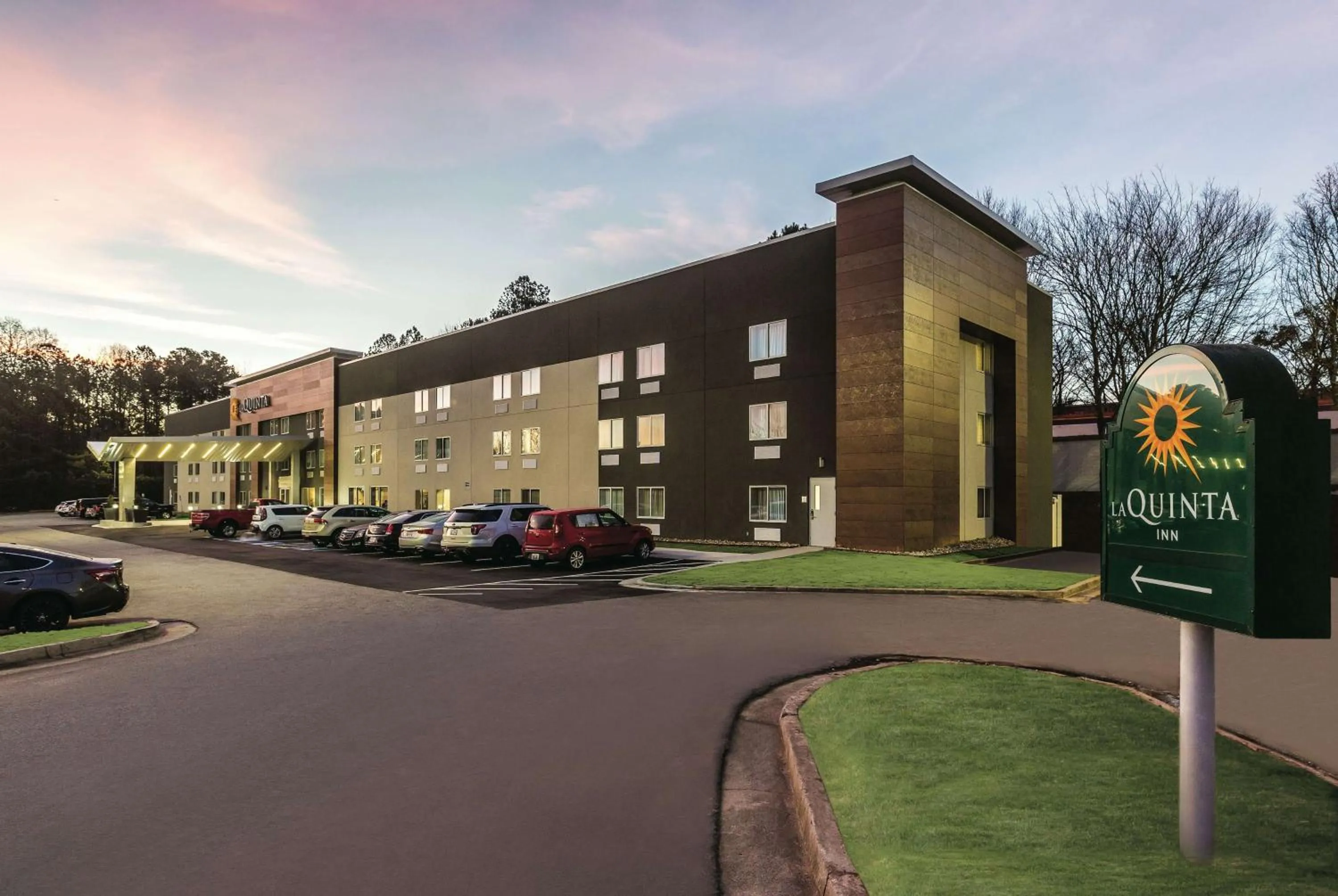 Property building in La Quinta by Wyndham Atlanta Midtown - Buckhead