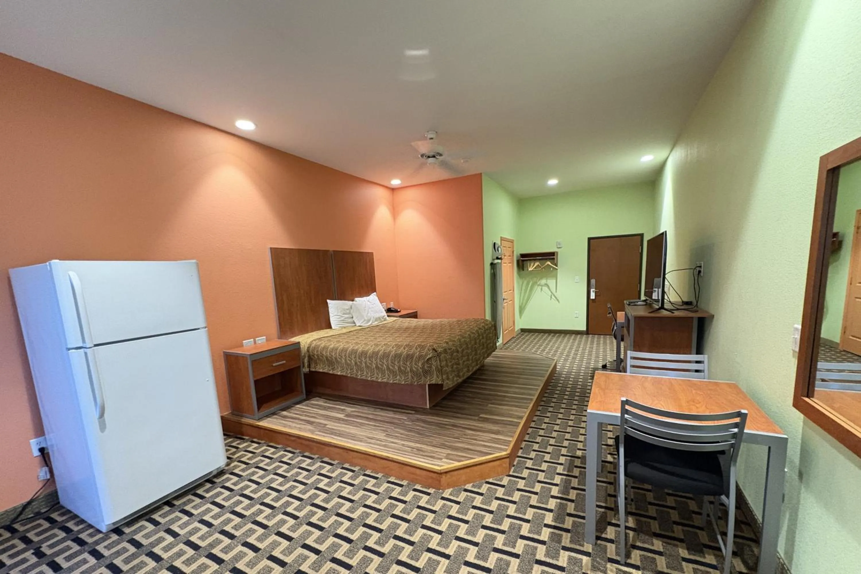 Bedroom, Bed in Regency Inn & Suites By Capital O Houston IAH Airport