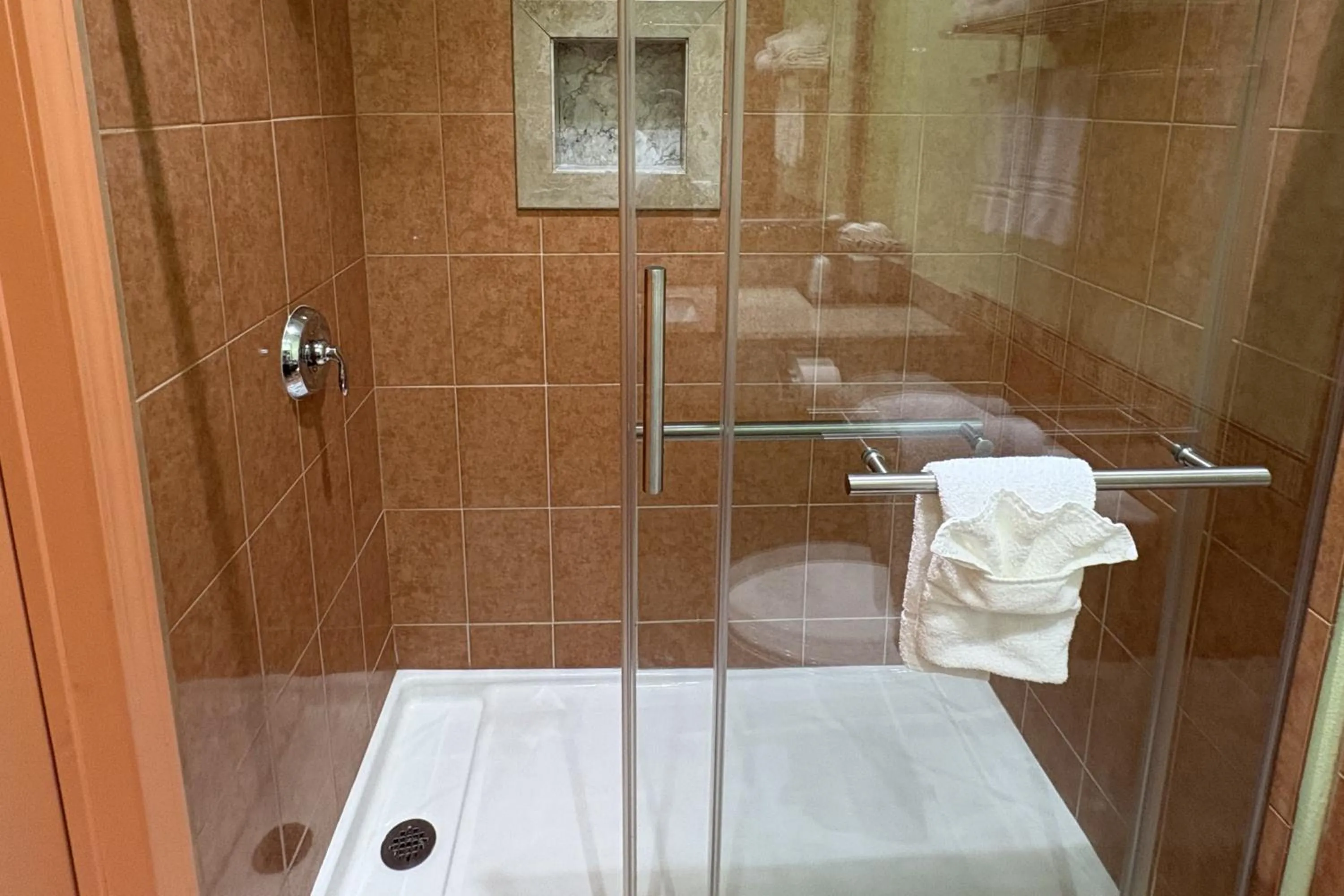 Bathroom in Regency Inn & Suites By Capital O Houston IAH Airport