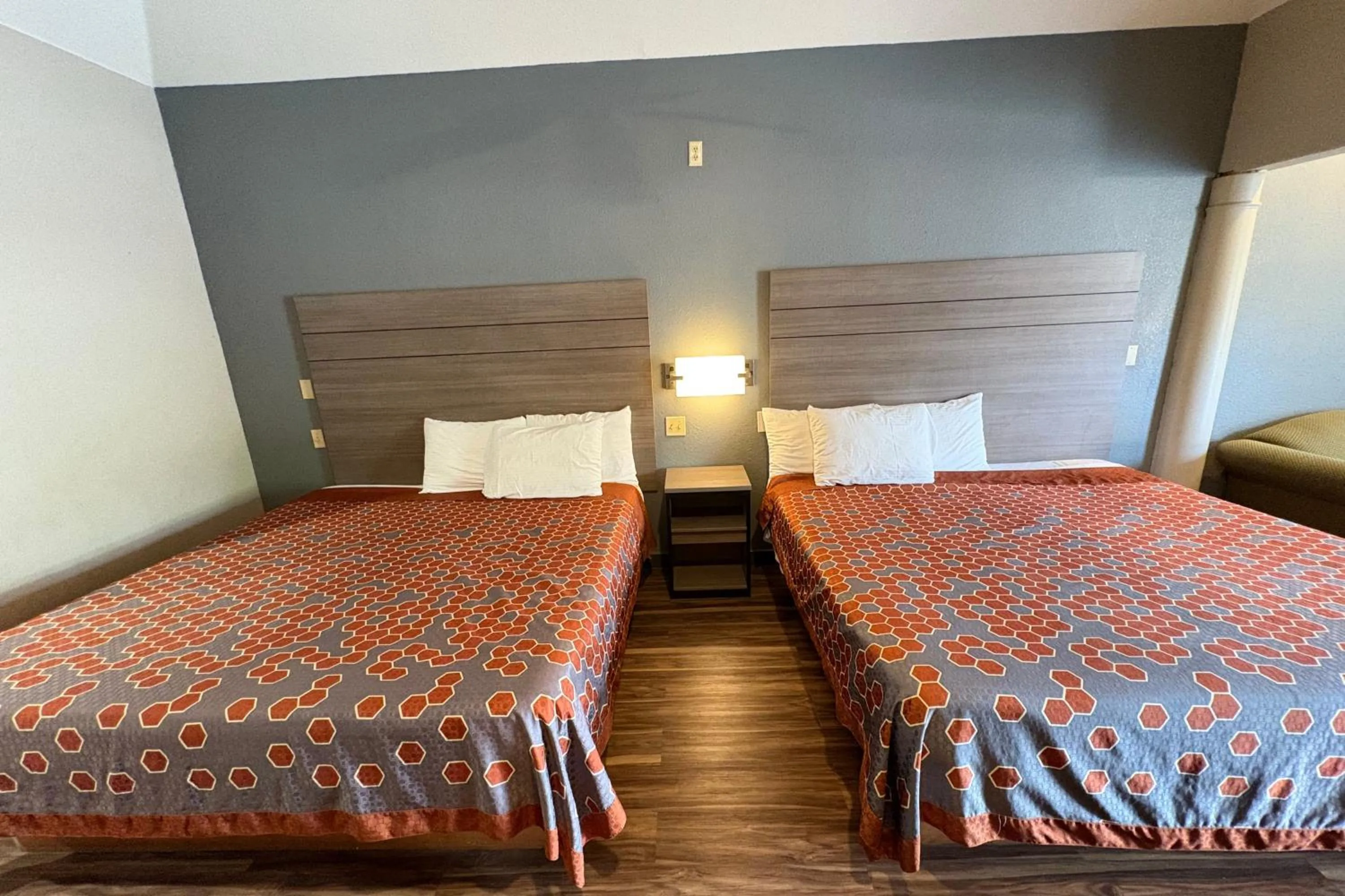 Bedroom, Bed in Regency Inn & Suites By Capital O Houston IAH Airport