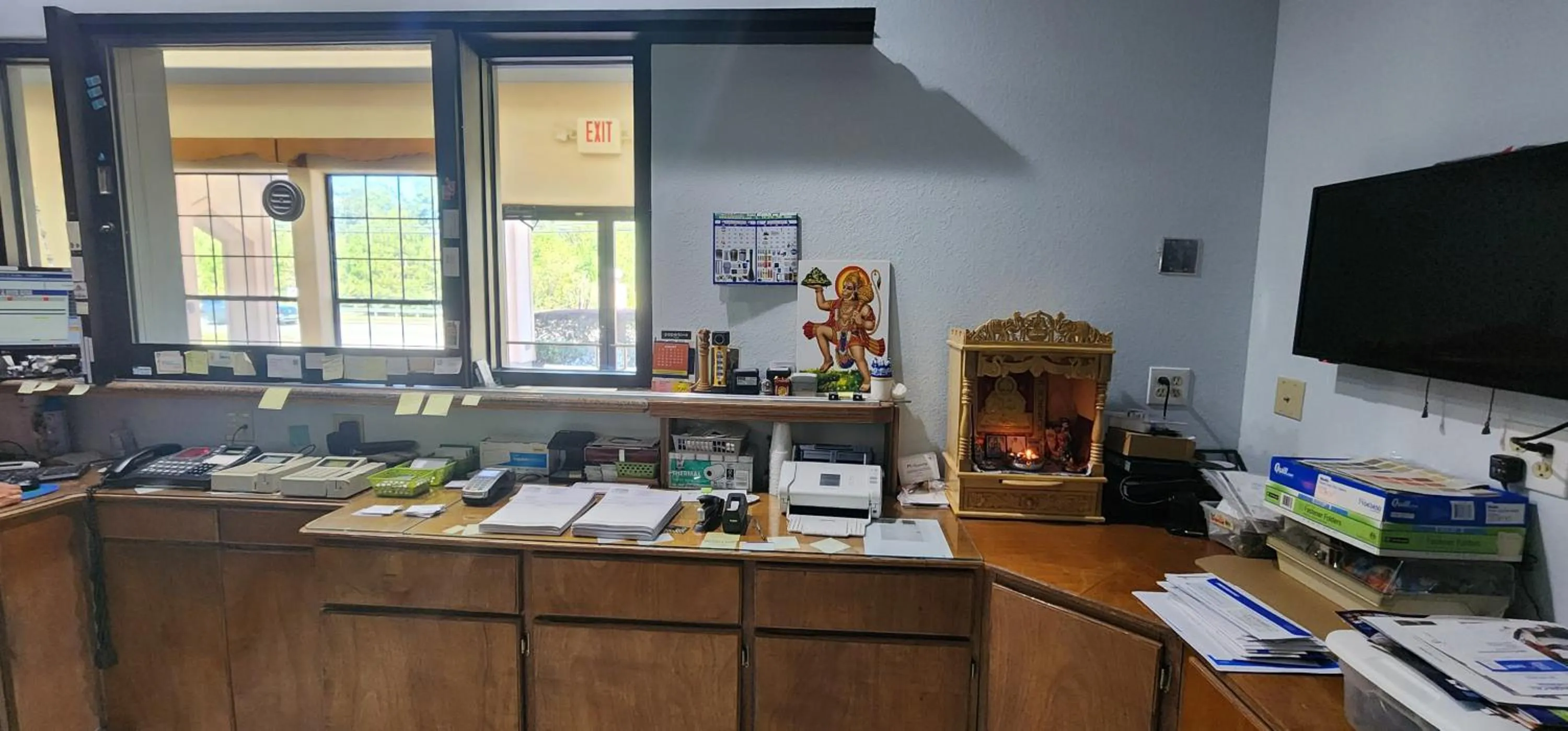 Lobby or reception in Regency Inn & Suites By Capital O Houston IAH Airport