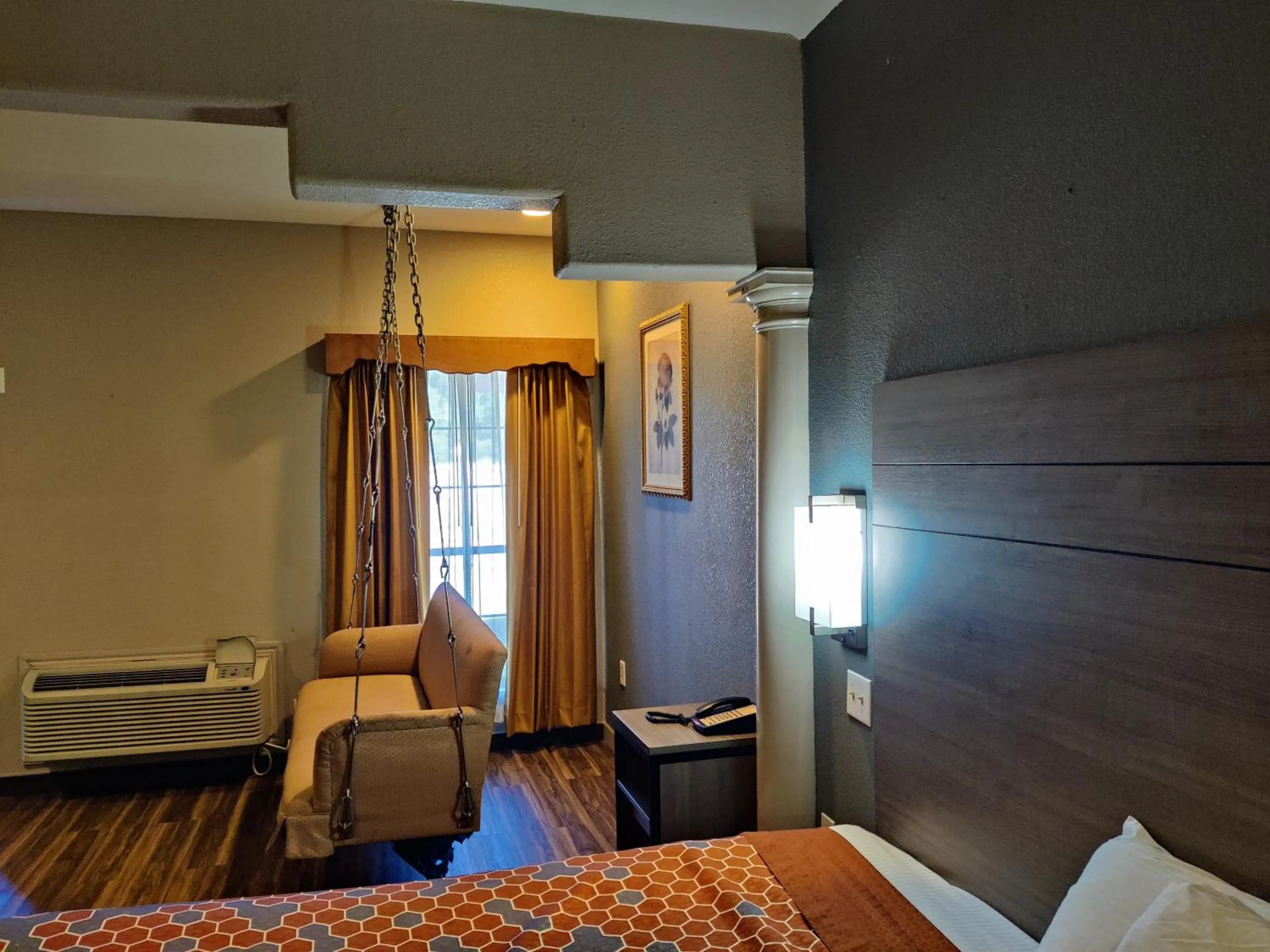 Bedroom, Bed in Regency Inn & Suites By Capital O Houston IAH Airport
