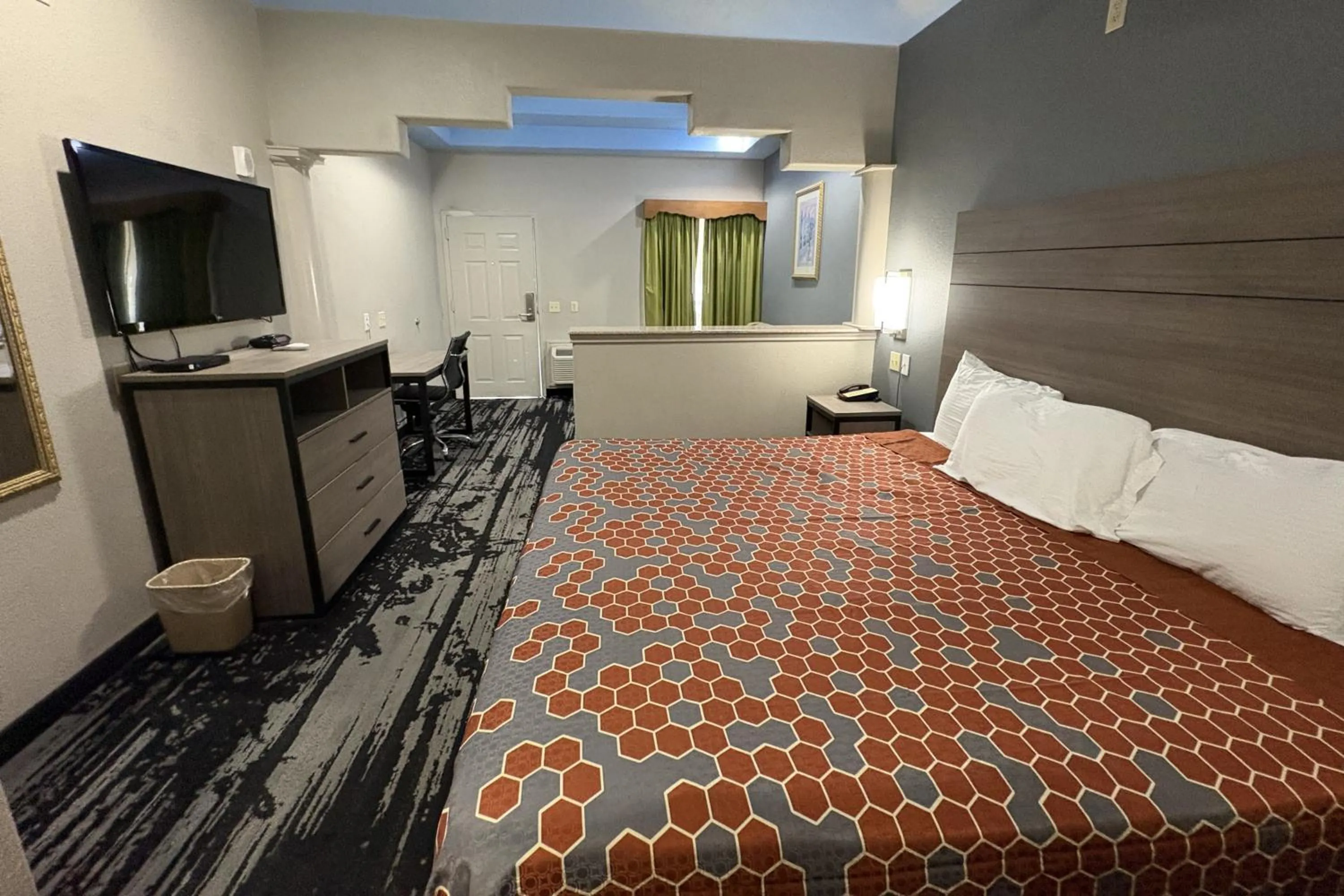 Bedroom, Bed in Regency Inn & Suites By Capital O Houston IAH Airport