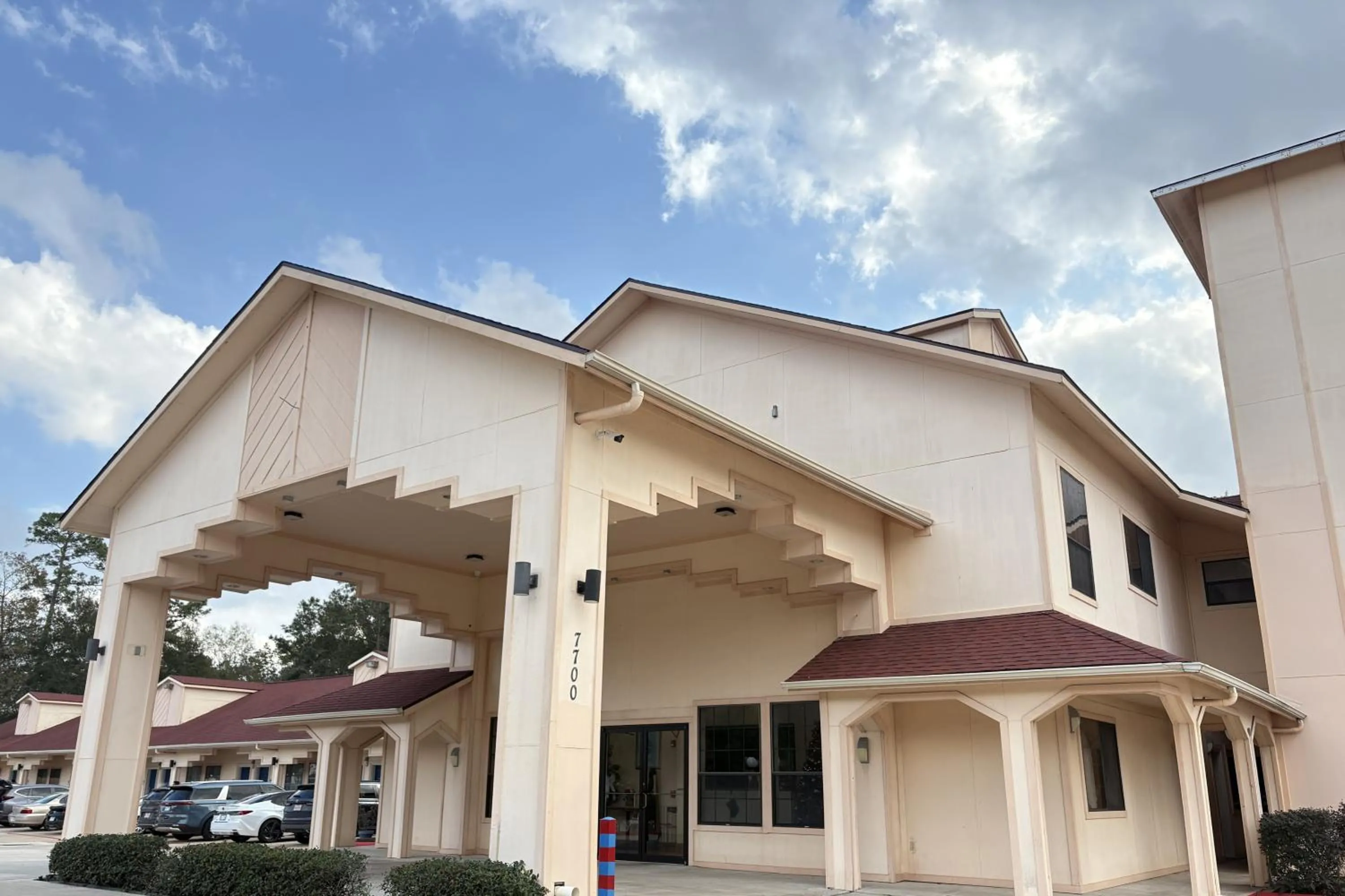 Property building in Regency Inn & Suites By Capital O Houston IAH Airport