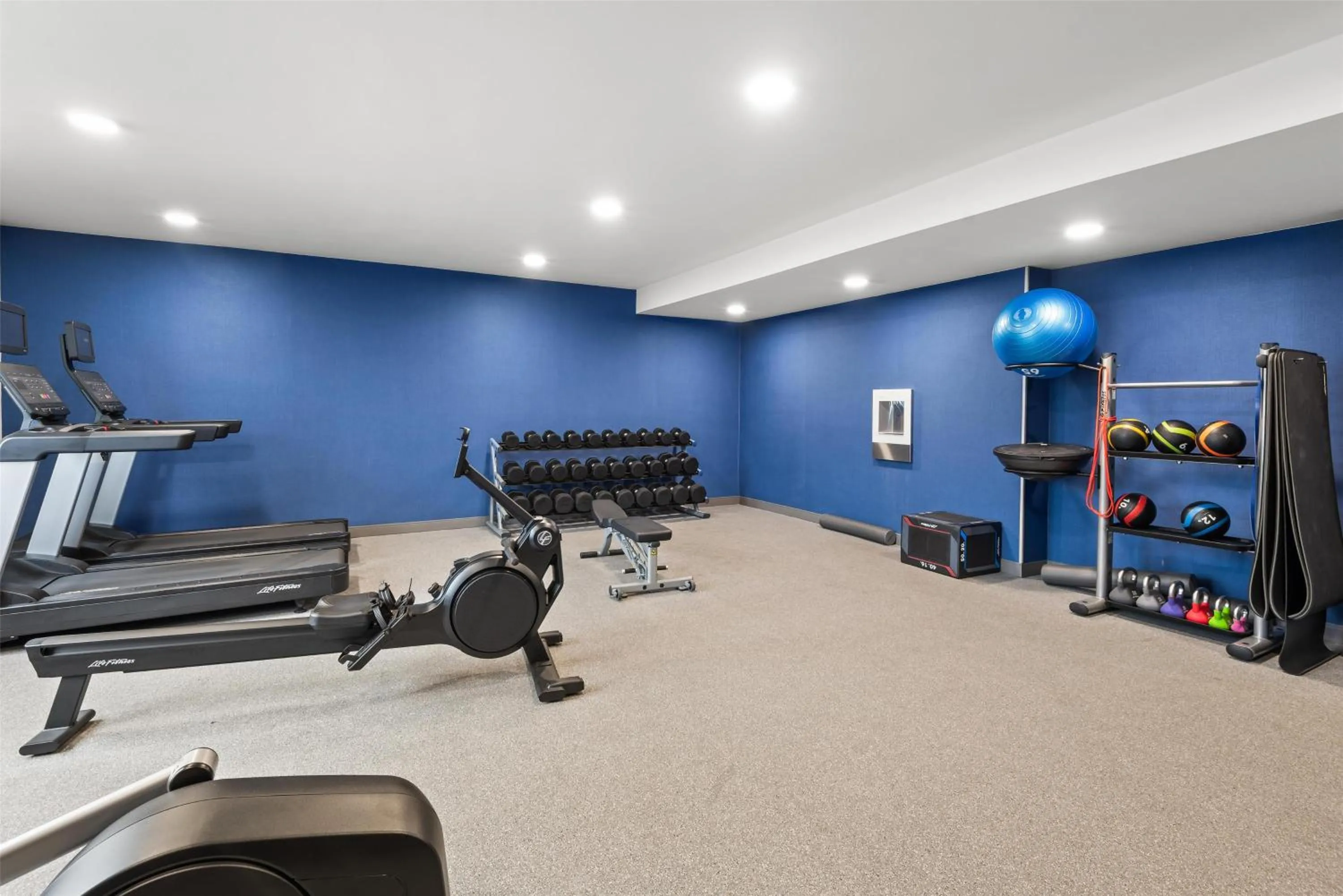 Fitness centre/facilities in Hampton Inn Indianapolis Northeast/Castleton