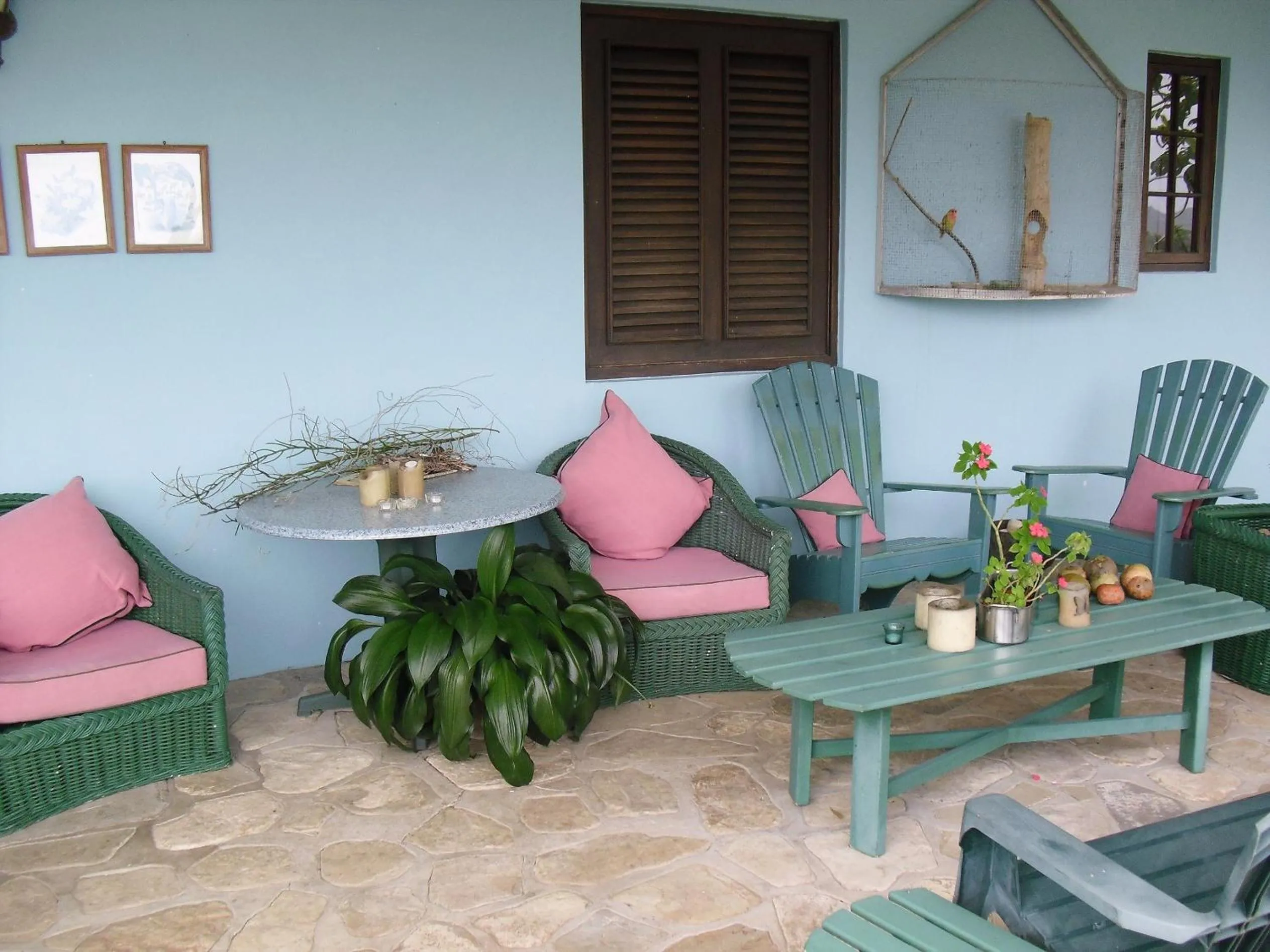 Lounge or bar in Tamarind Great House