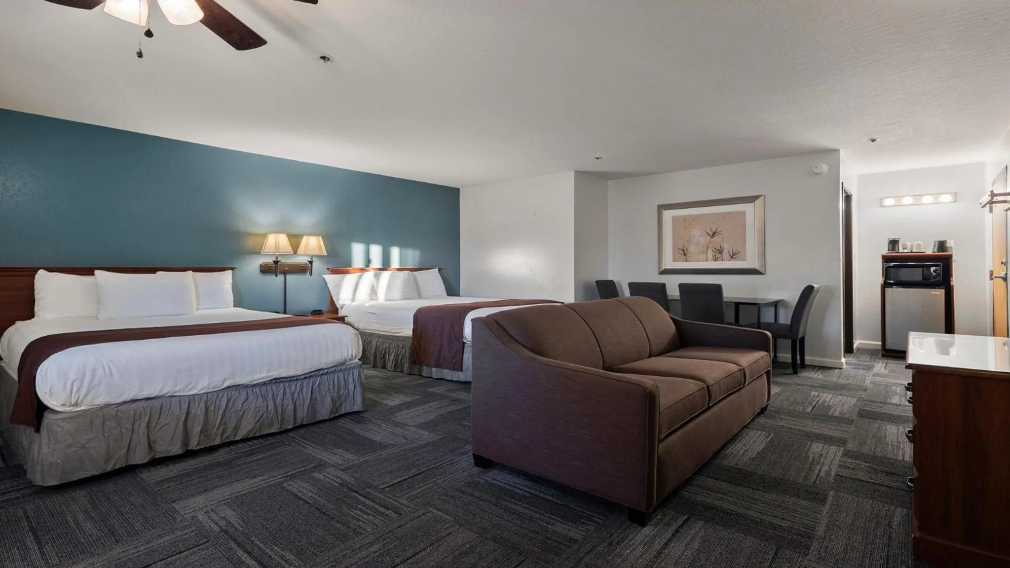 View (from property/room), Bed in Sonora Aladdin Motor Inn