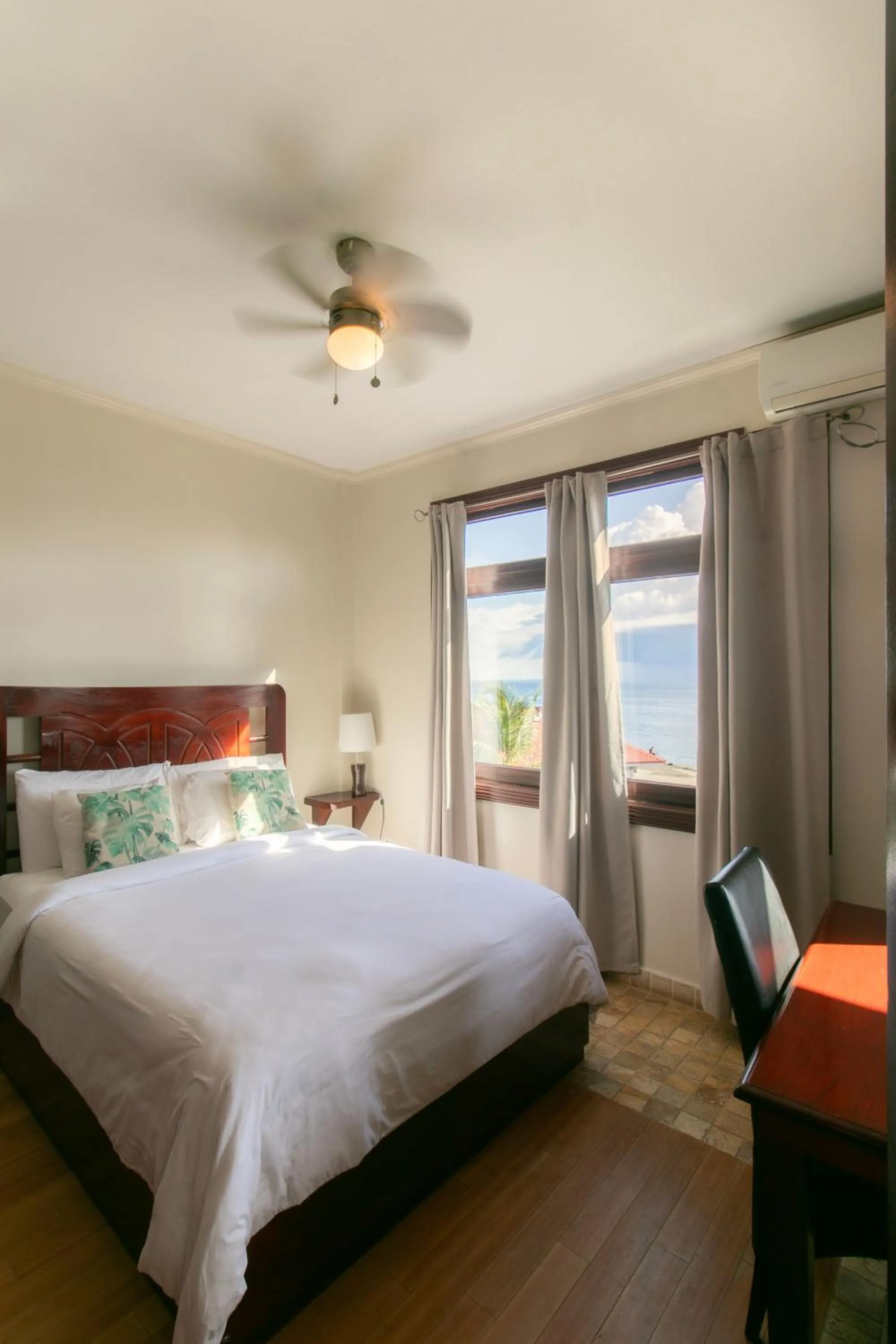 Bed in Hotel Palma Royale