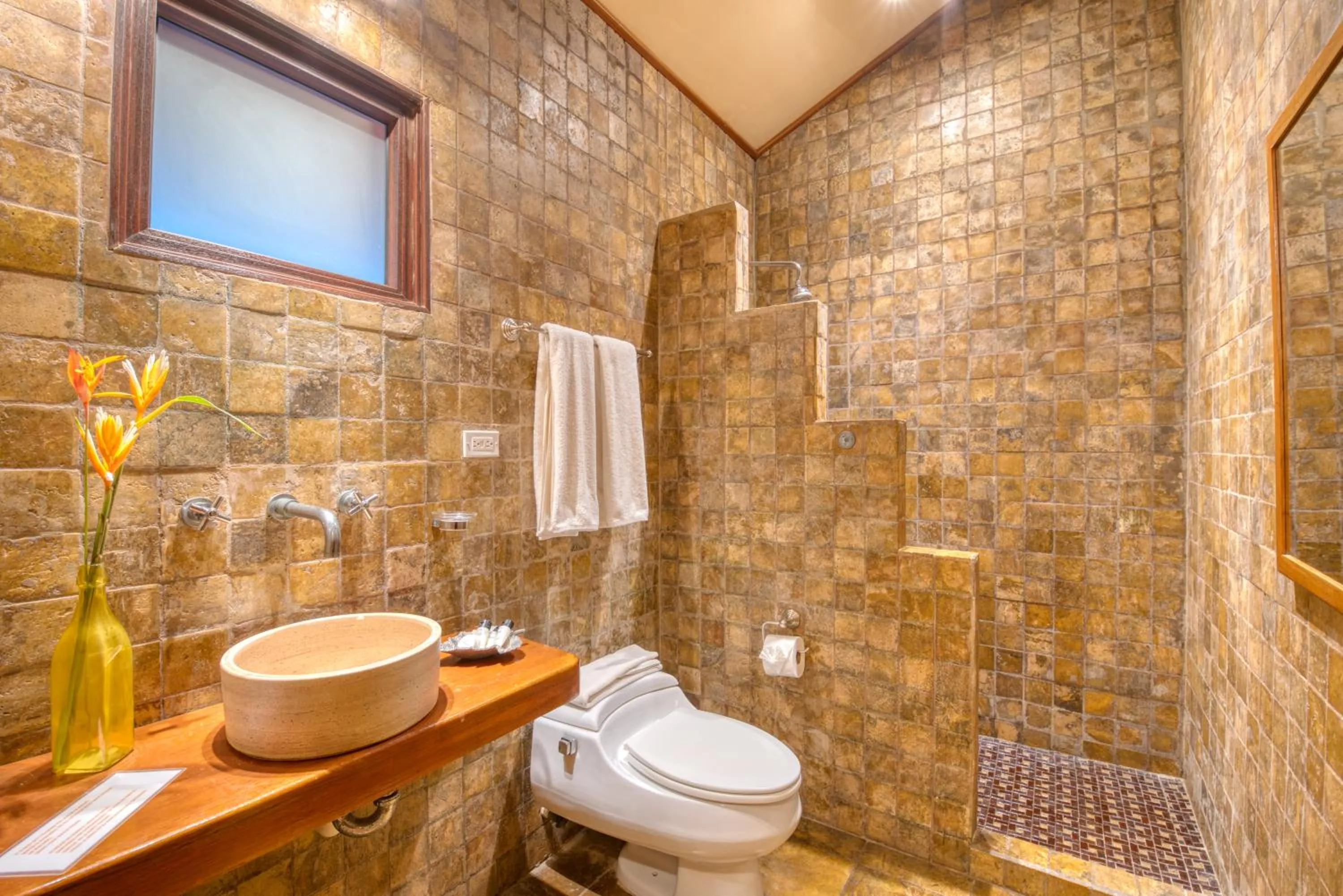 Toilet in Hotel Palma Royale