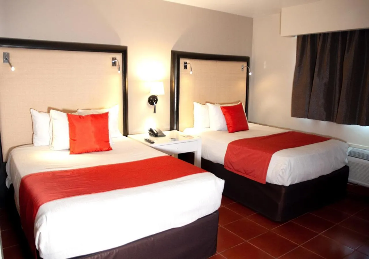 Bed in Del Mar Inn Playas