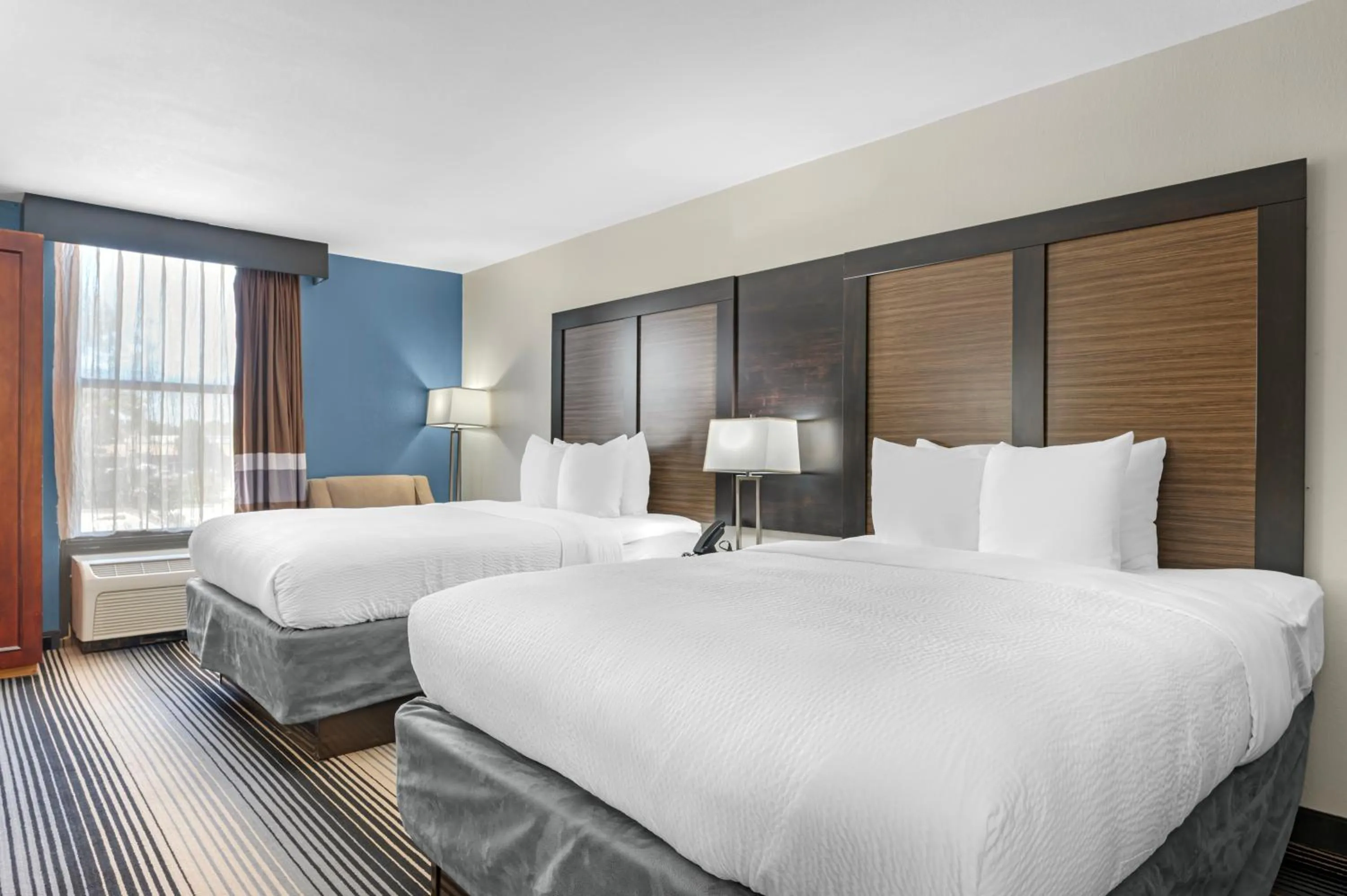 Bed in Sleep Inn Indianapolis East