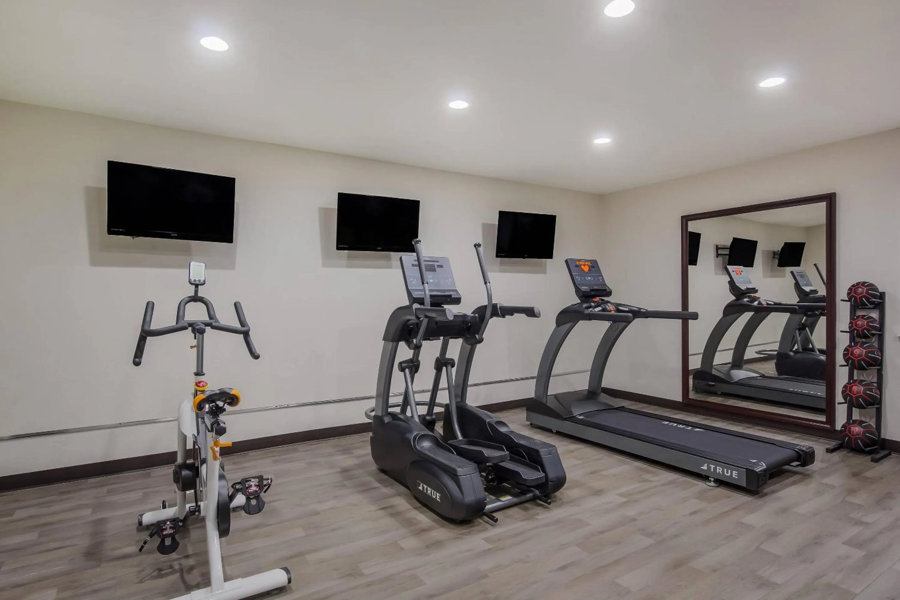 Fitness centre/facilities in Clarion Pointe Harrodsburg-Danville