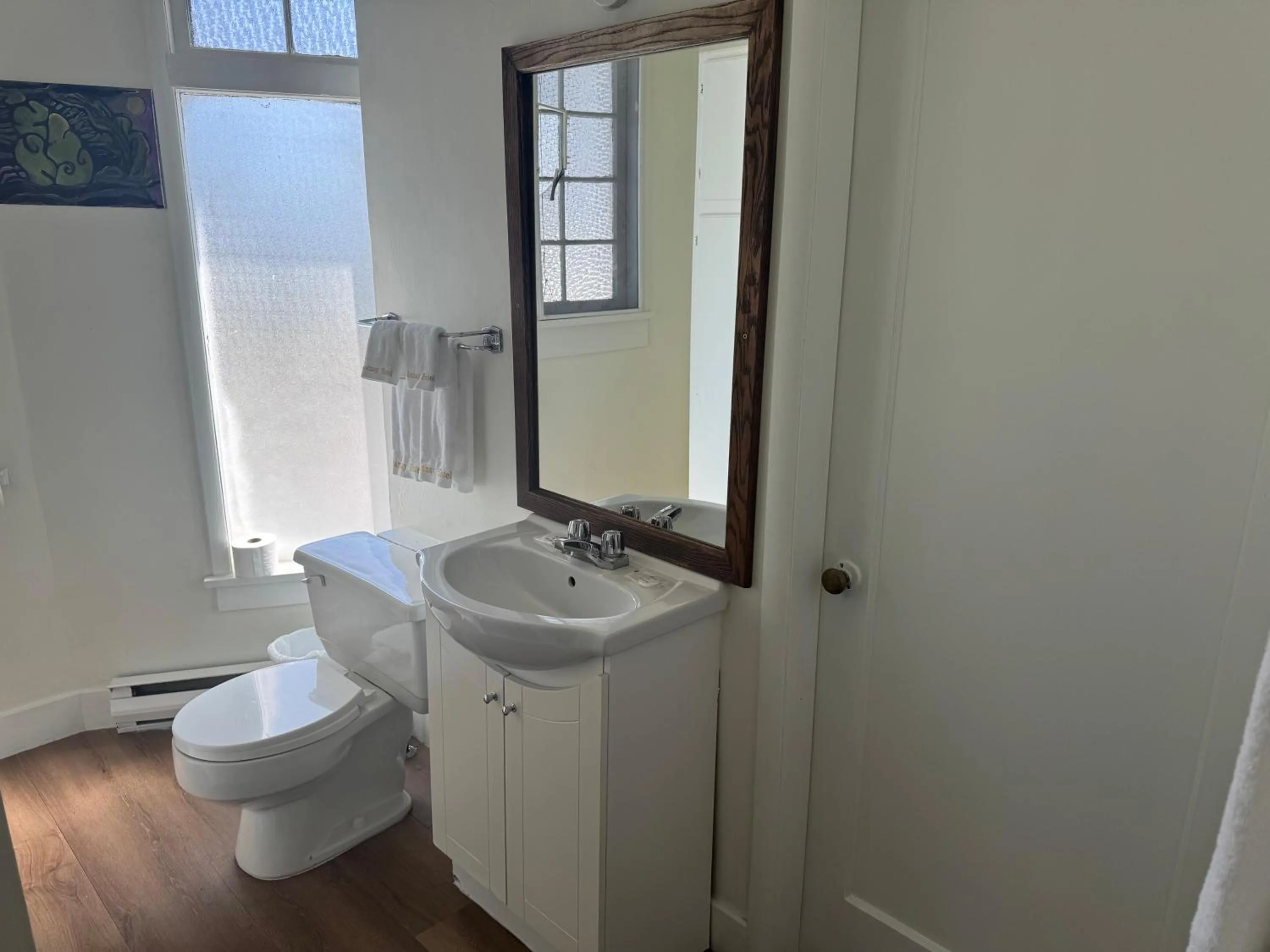 Bathroom in Rodmay Hotel