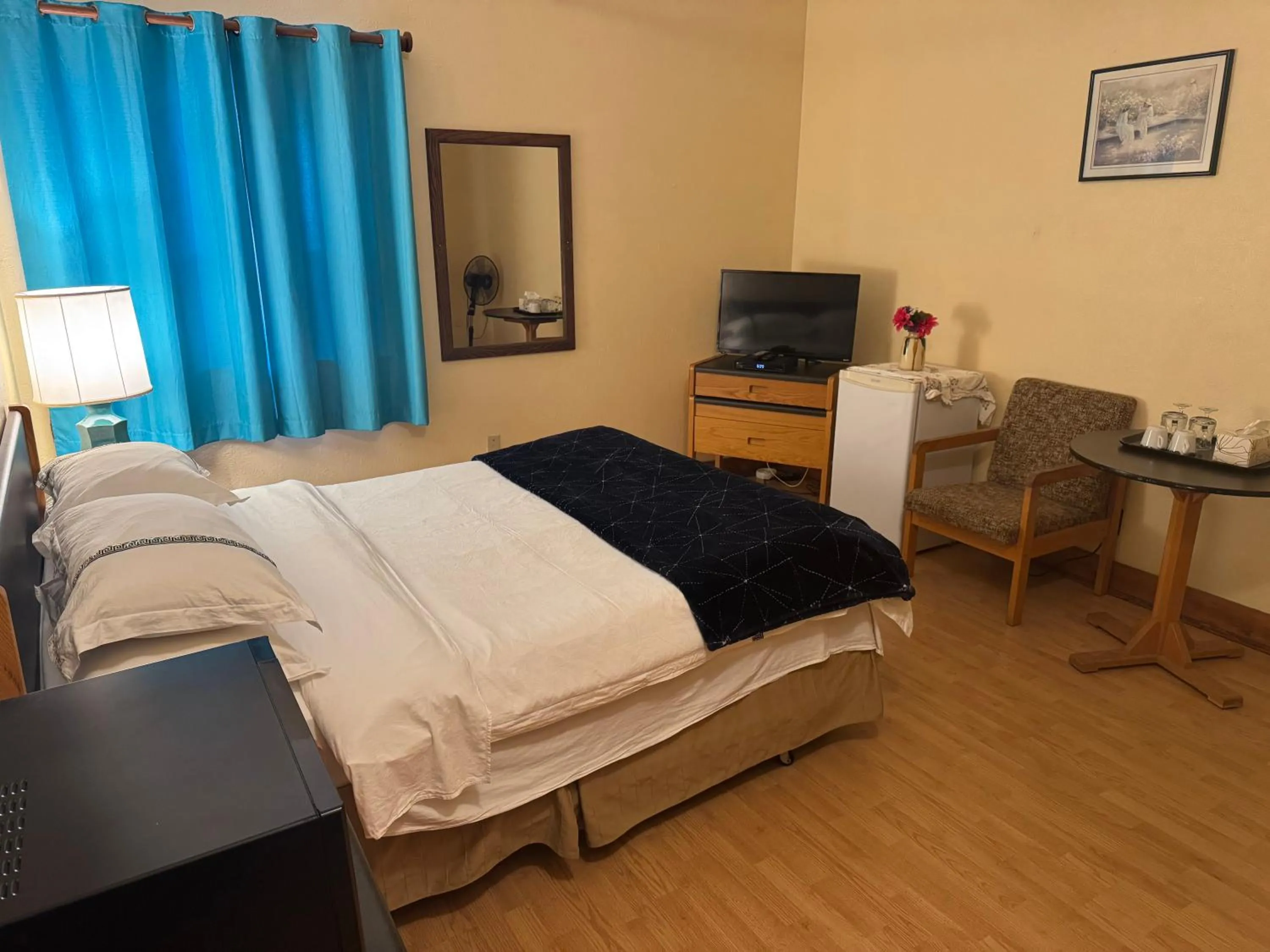 Bedroom, Bed in Rodmay Hotel