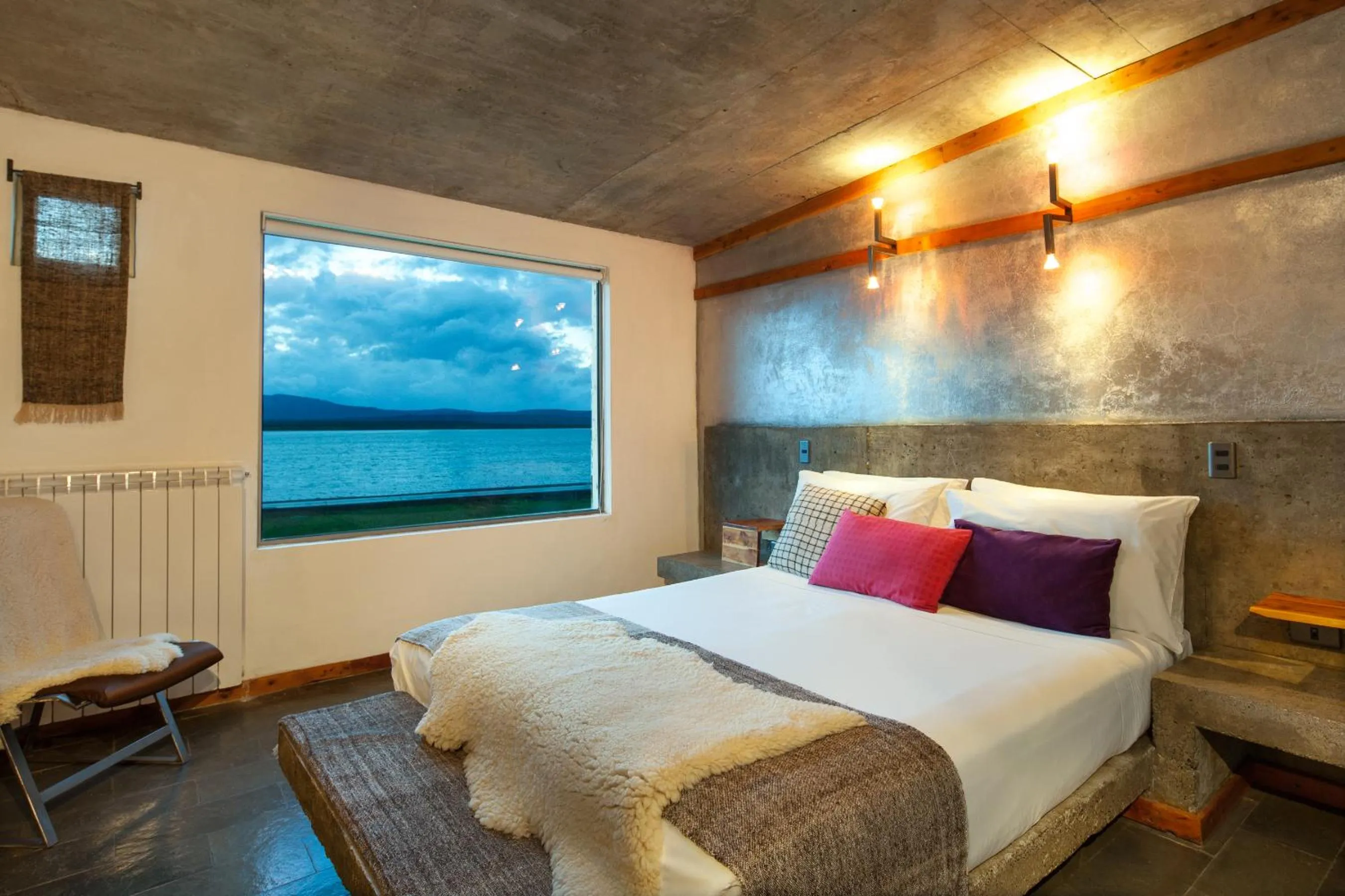 Bedroom, Bed in Hotel Altiplanico Puerto Natales