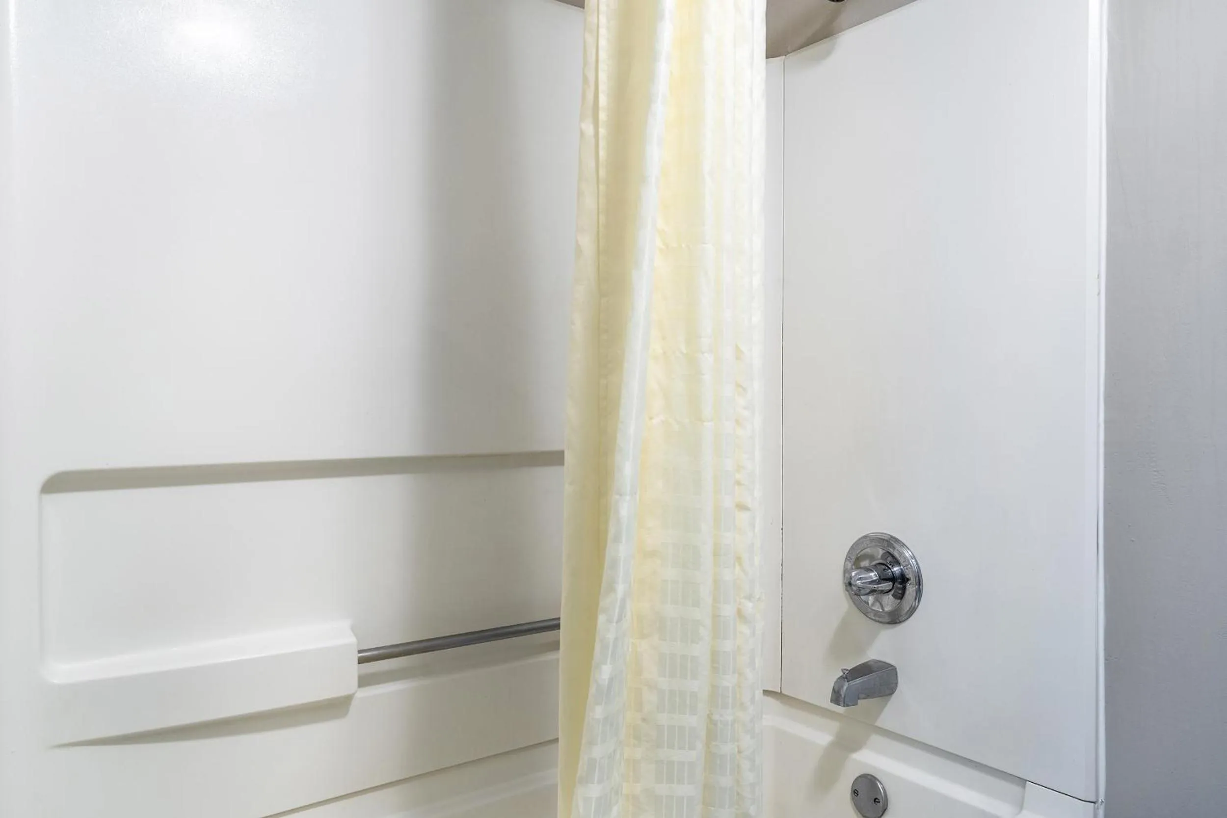 Bathroom in Americas Best Value Inn - Chattanooga