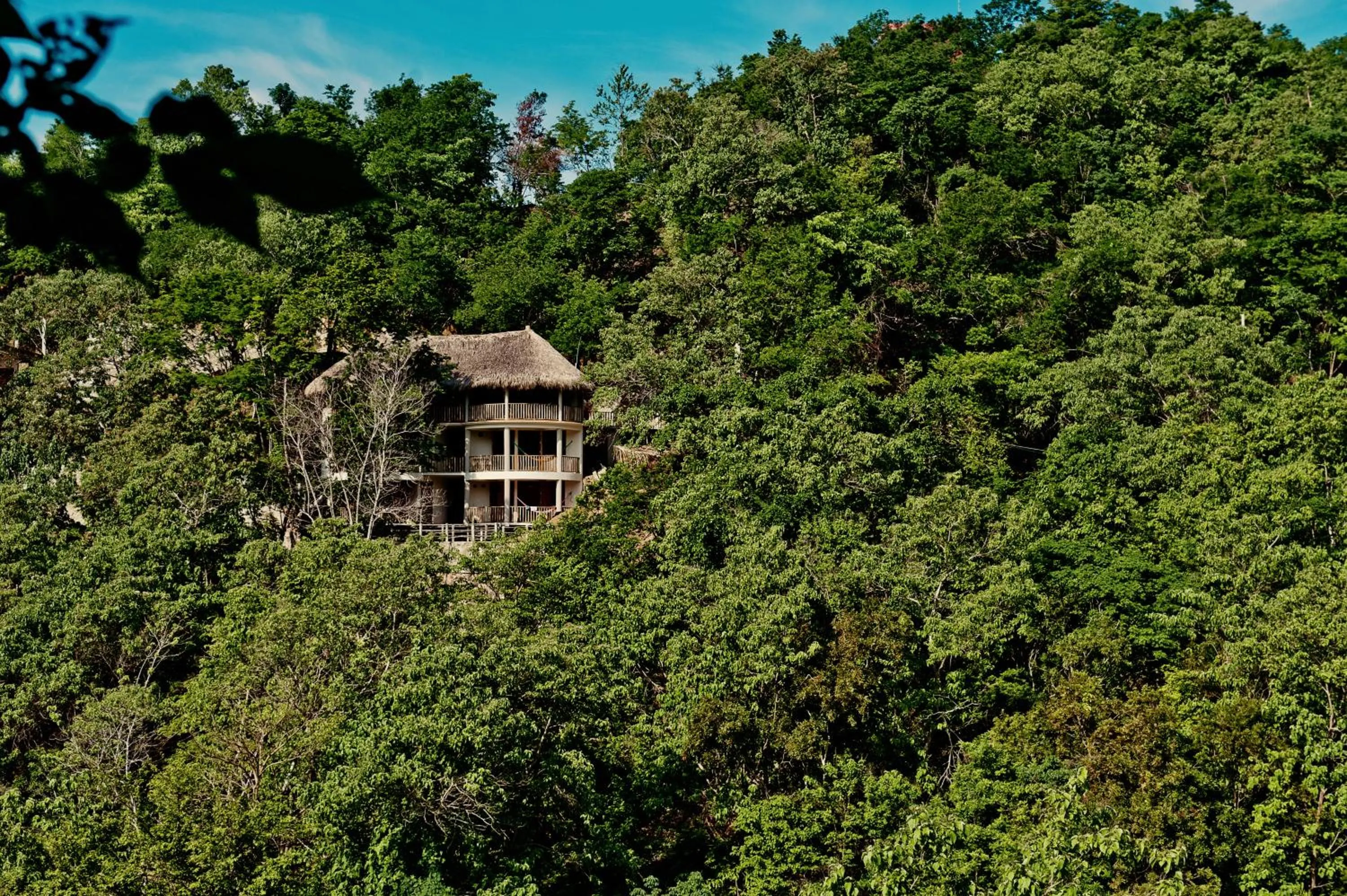 Property building in Casa Morena