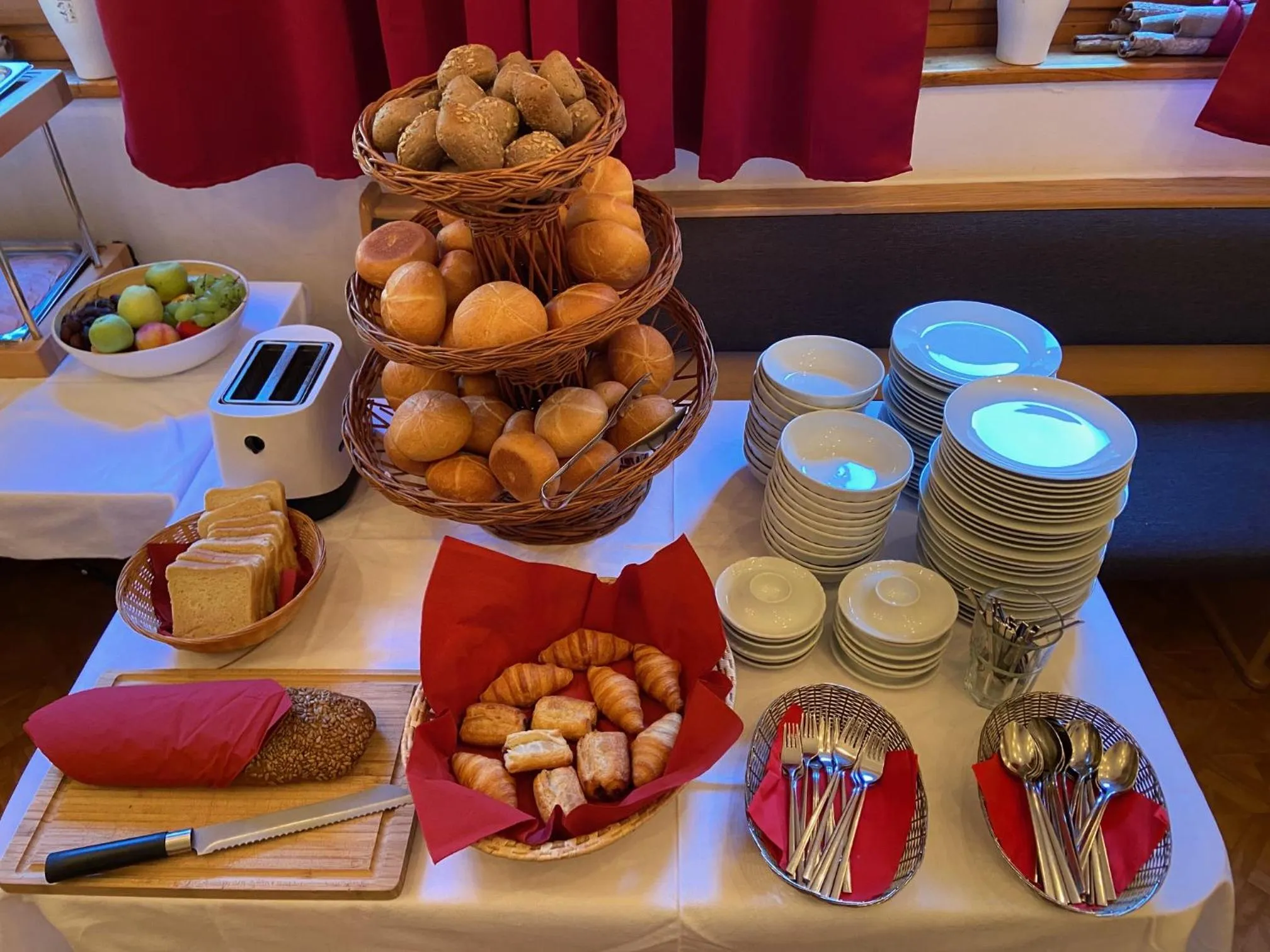 Buffet breakfast in Pension Eder - Joker card included in summer