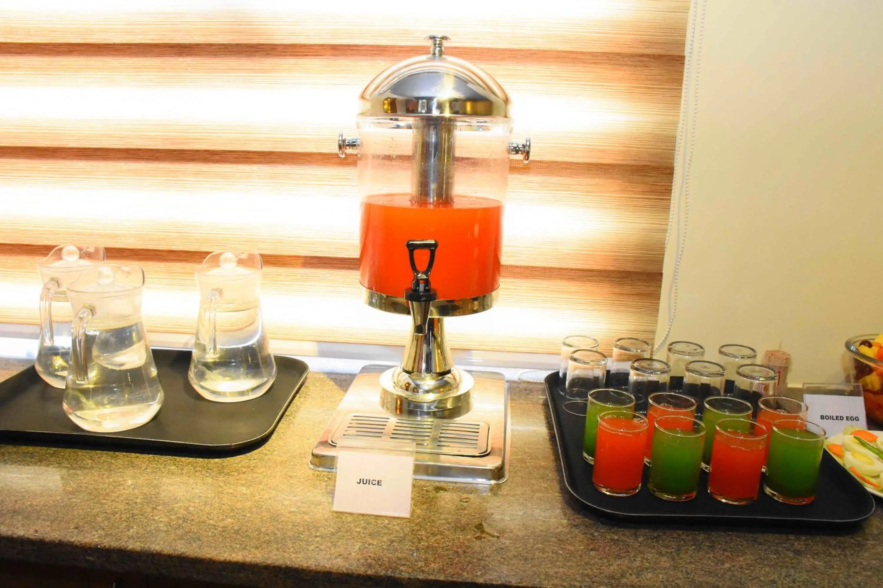 Restaurant/places to eat in HOTEL KEK GRAND PARK