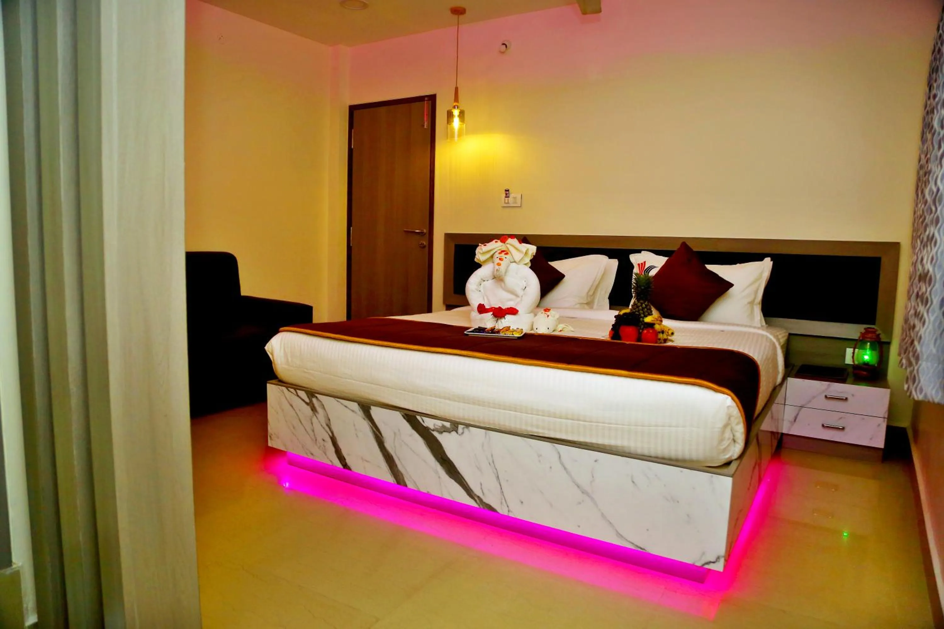 Bed in HOTEL KEK GRAND PARK