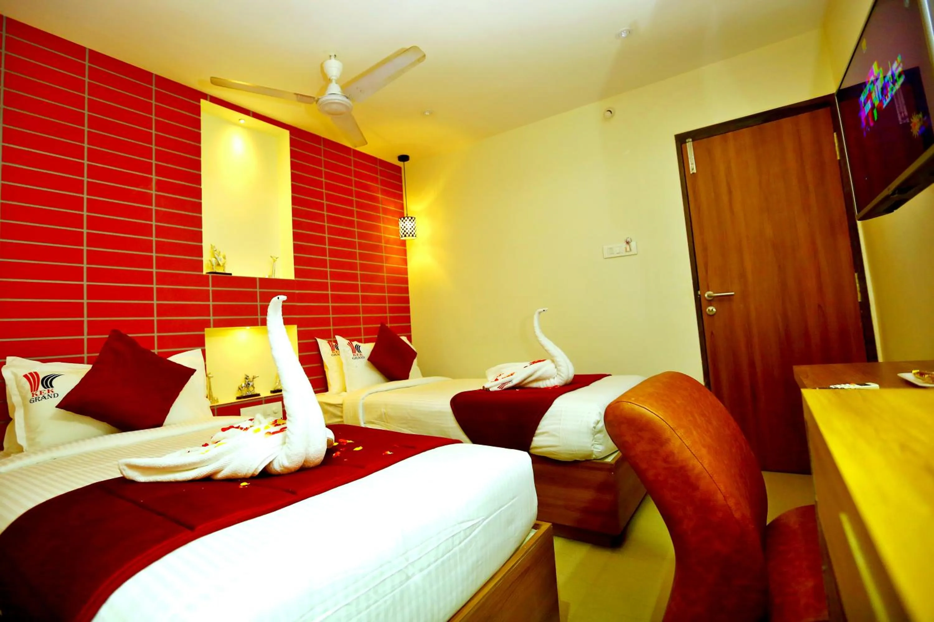 Bed in HOTEL KEK GRAND PARK