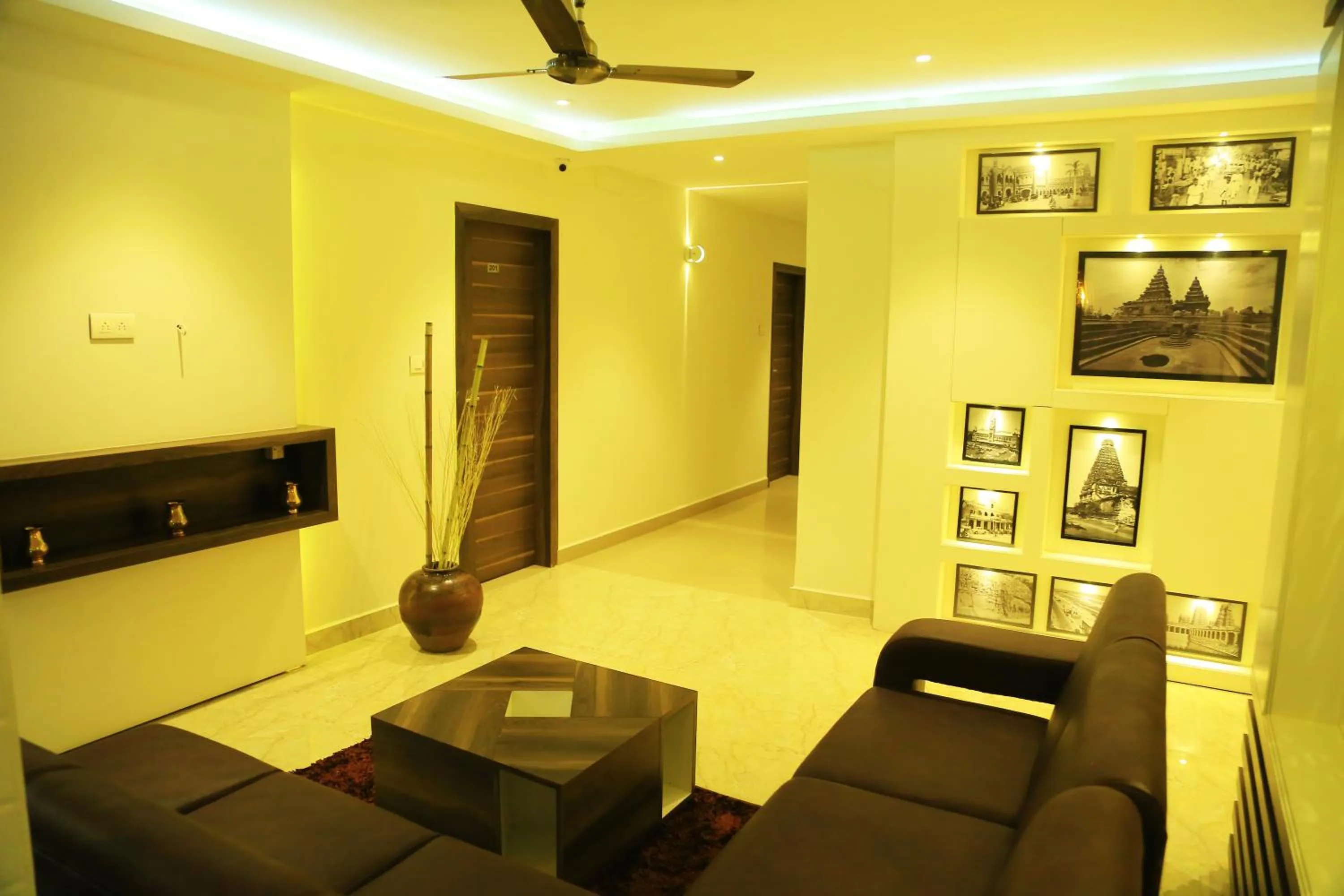 HOTEL KEK GRAND PARK