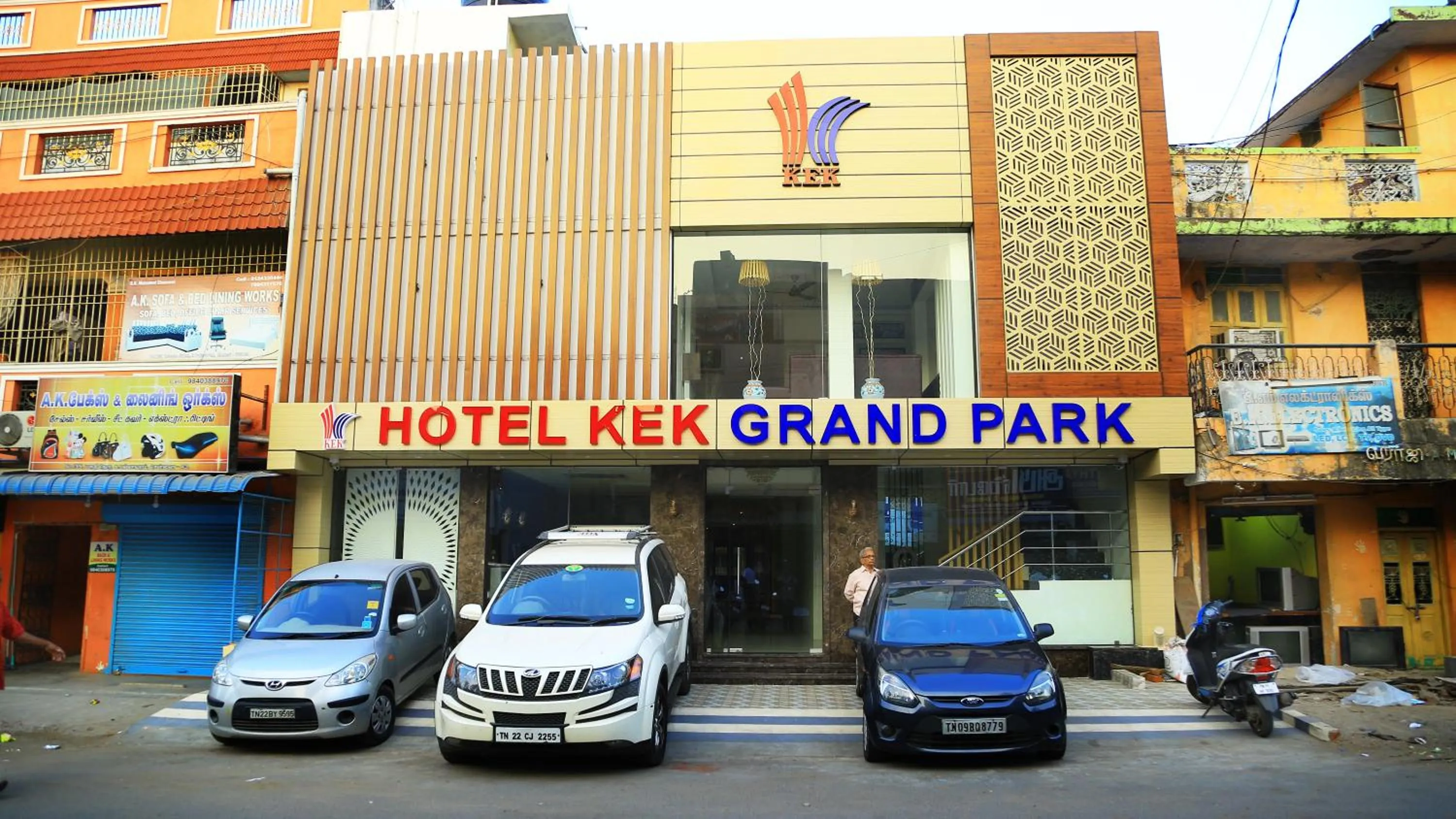 HOTEL KEK GRAND PARK