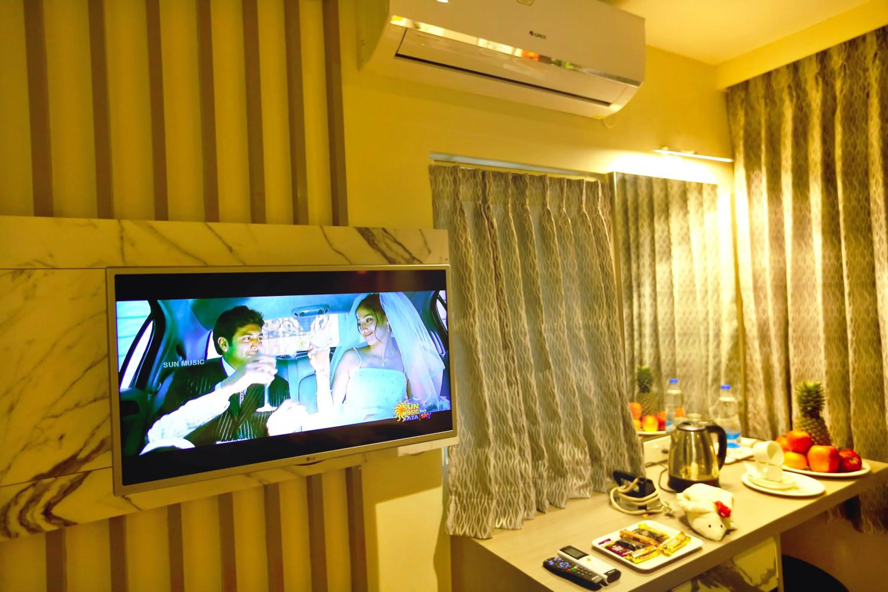 HOTEL KEK GRAND PARK