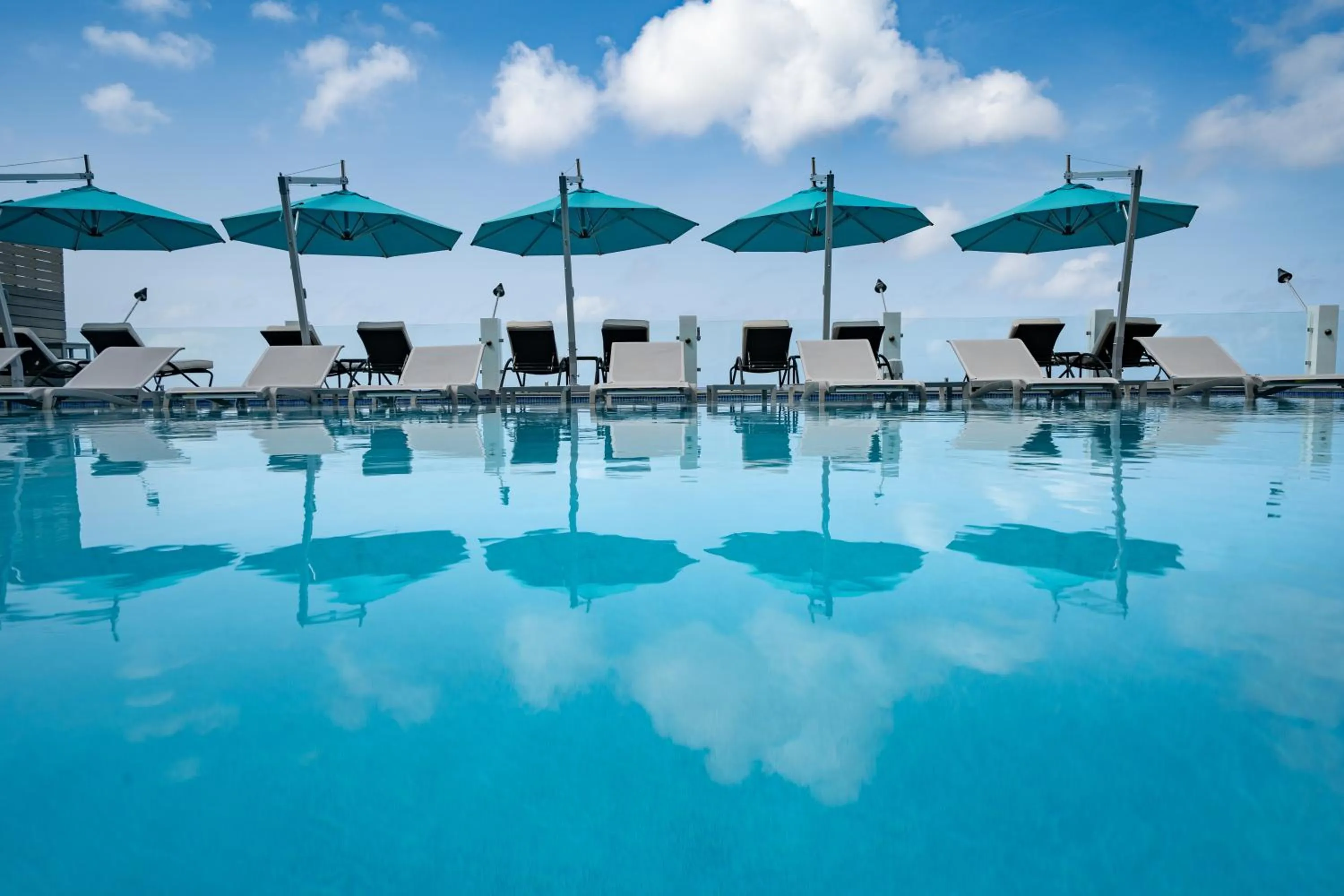 Swimming pool in South Gap Hotel