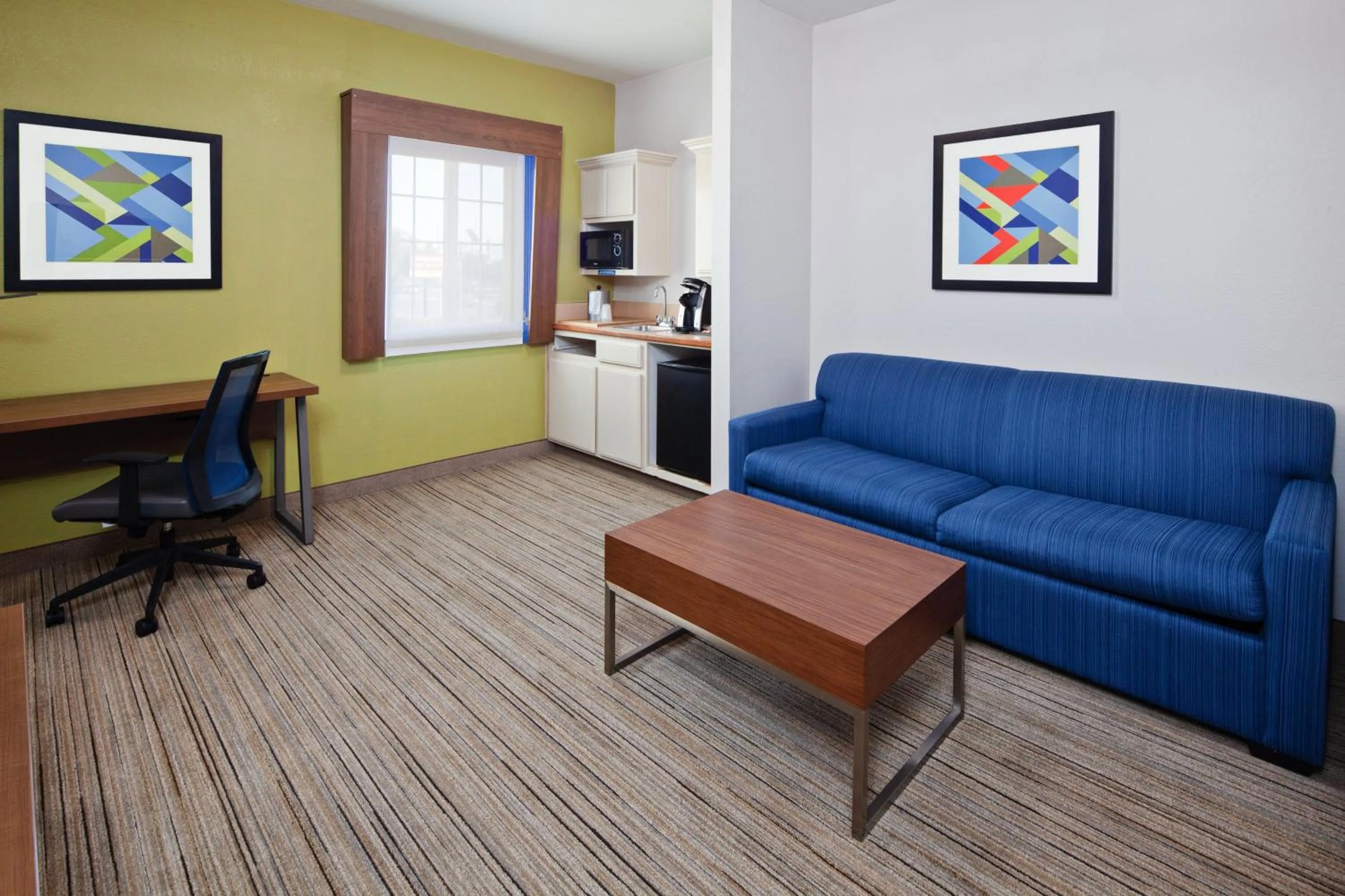 Photo of the whole room in Holiday Inn Express & Suites - Tulare by IHG