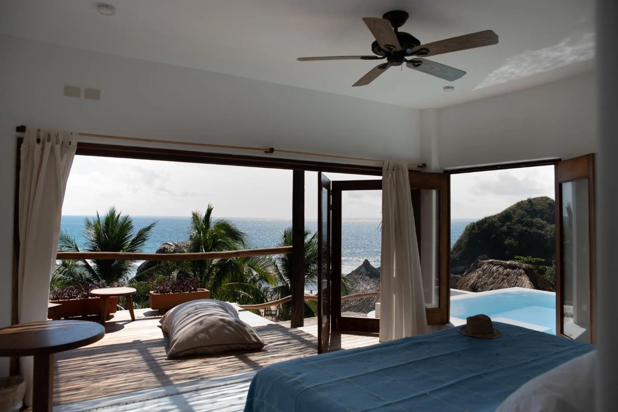 Bed in El Alquimista Yoga Spa