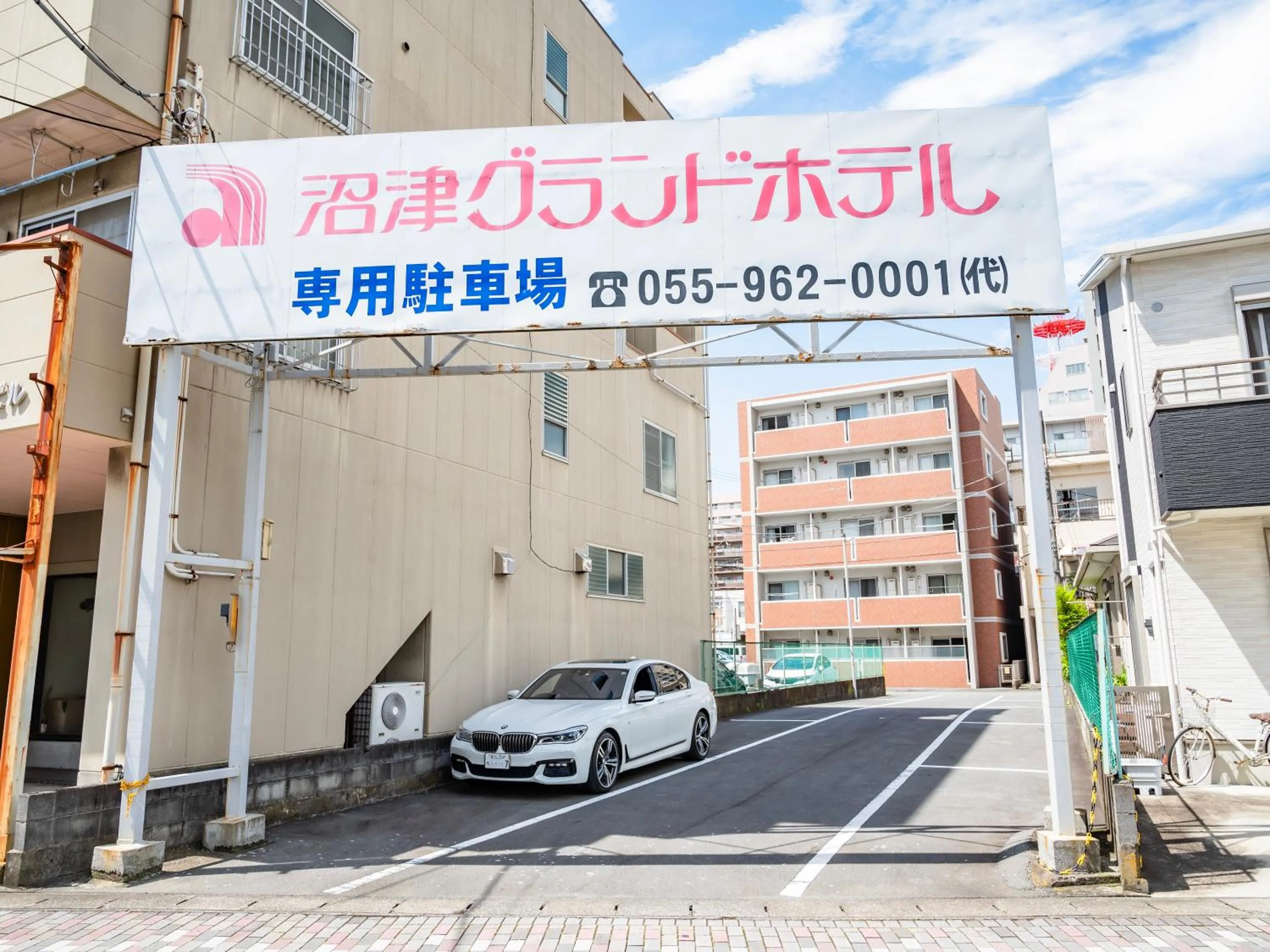 Parking in Numazu Grand Hotel