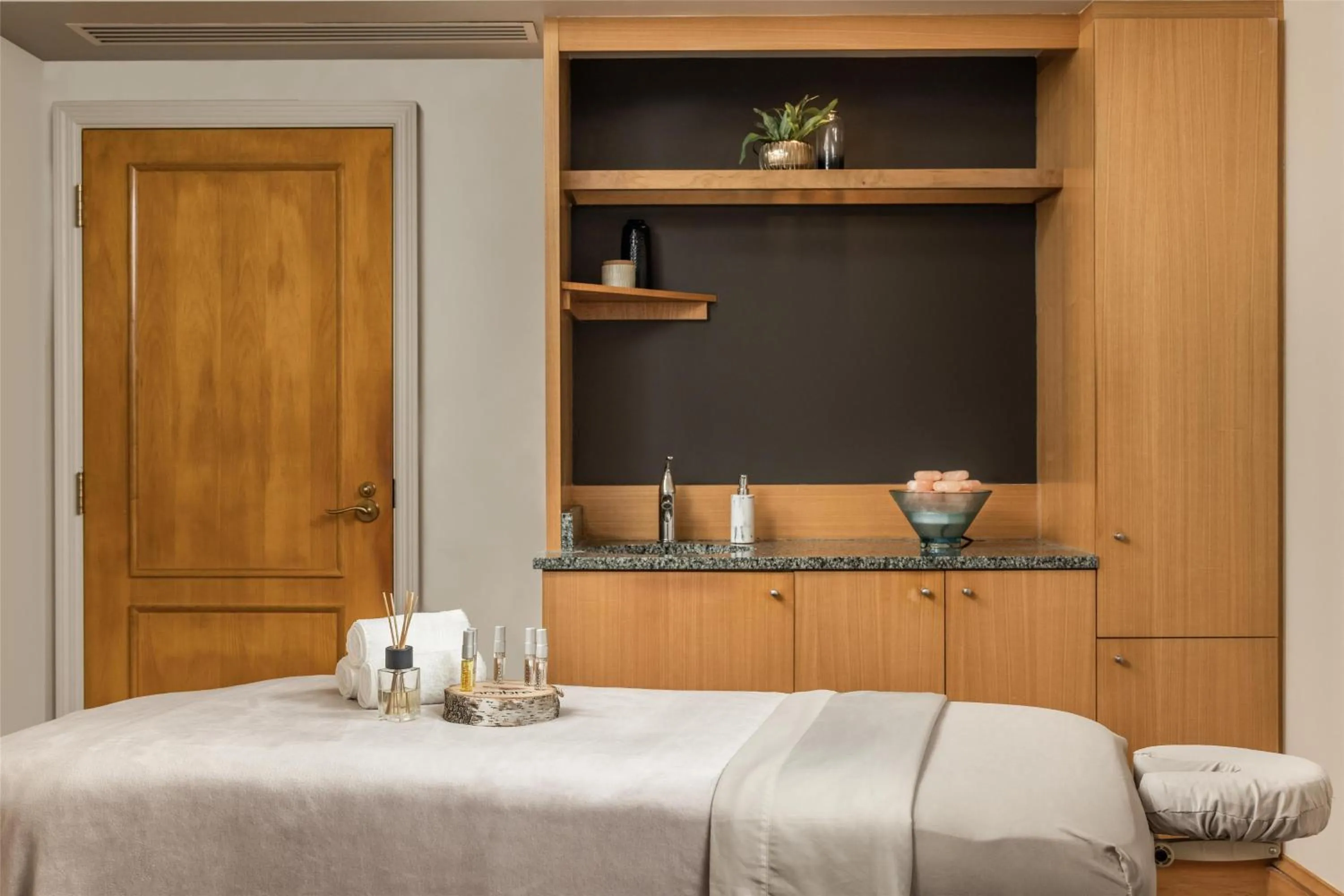 Sports, Bed in Conrad Indianapolis