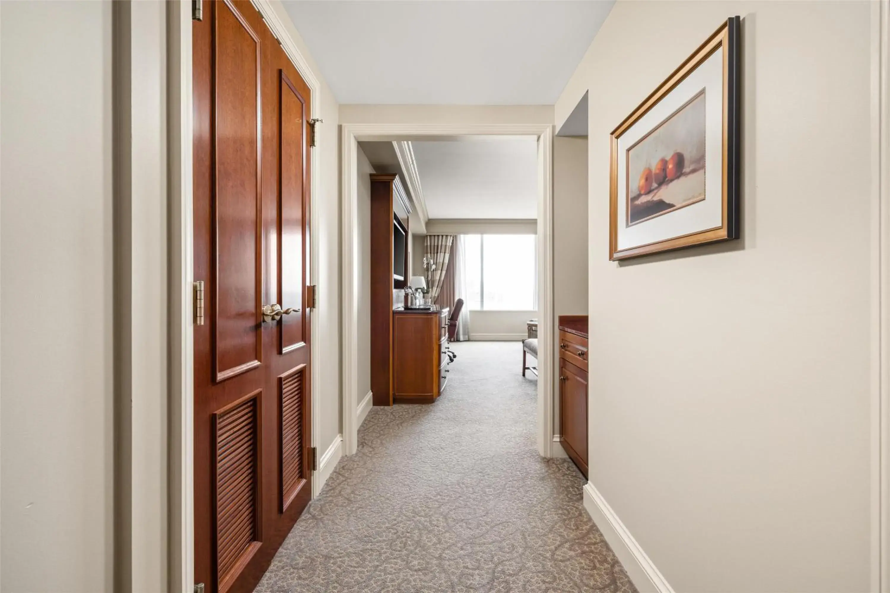 Deluxe King Room with Transfer Shower - Mobility Access in Conrad Indianapolis Deluxe King Room with Transfer Shower - Mobility Access in Conrad Indianapolis