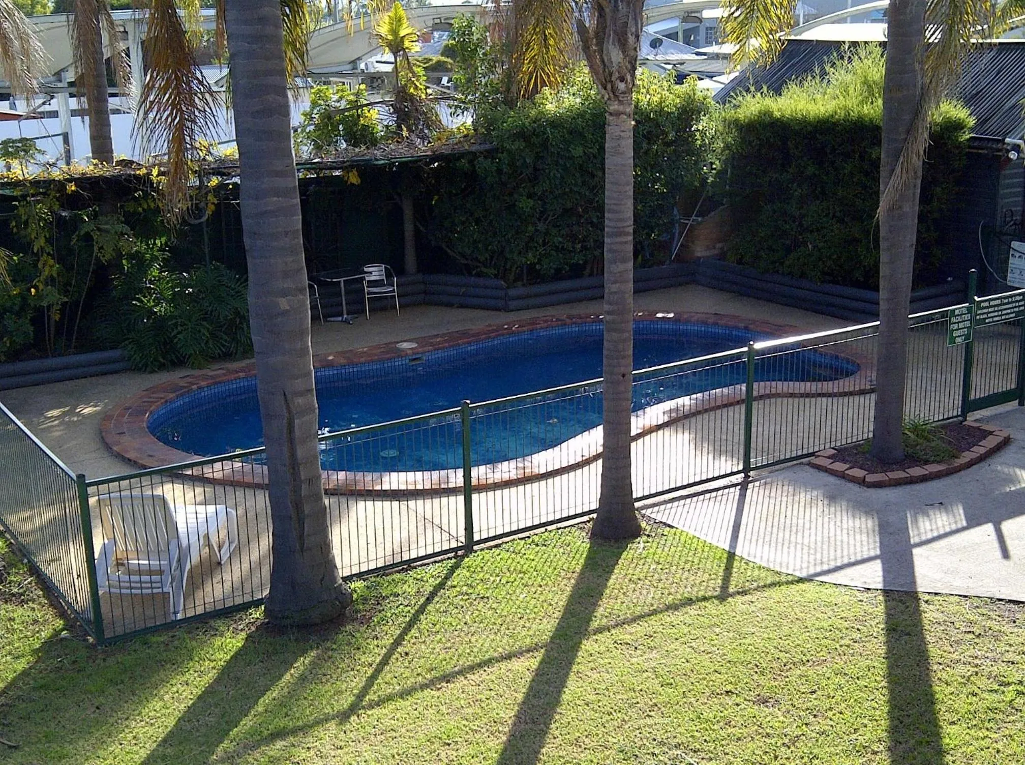 Swimming pool in Tamworth Central Motel