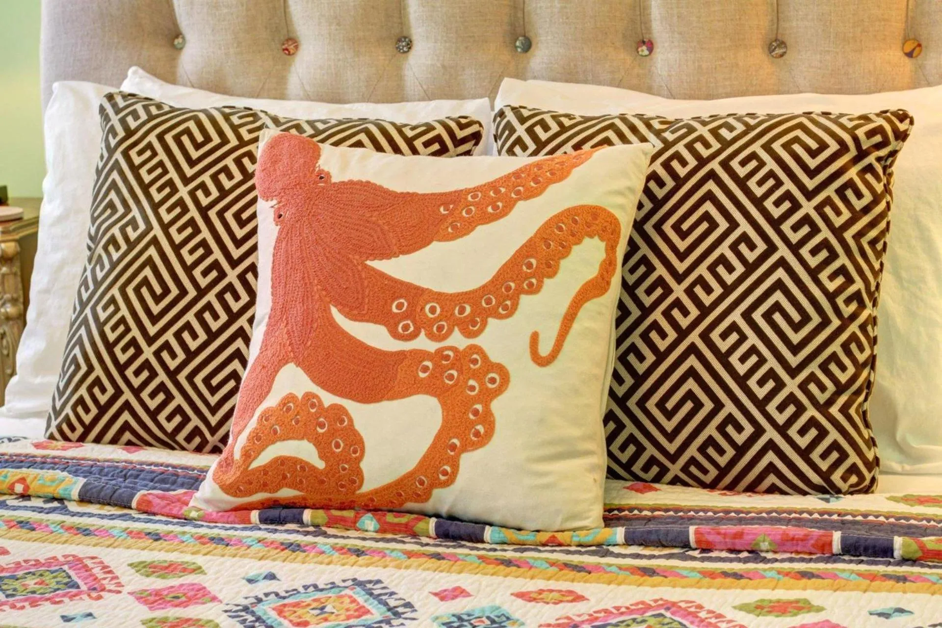 Bed in Coach`s Corner