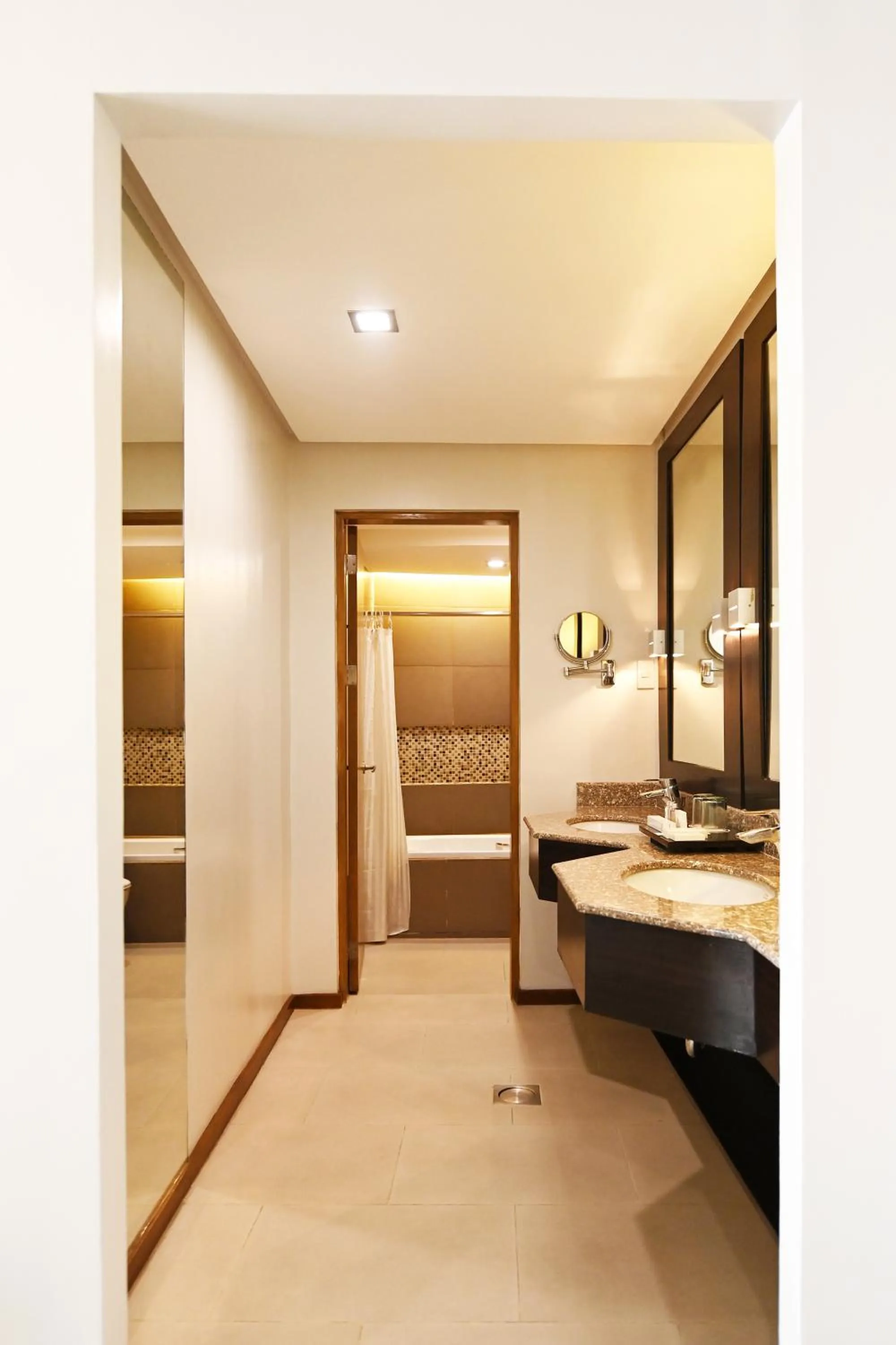 Bathroom in St Mark Hotel