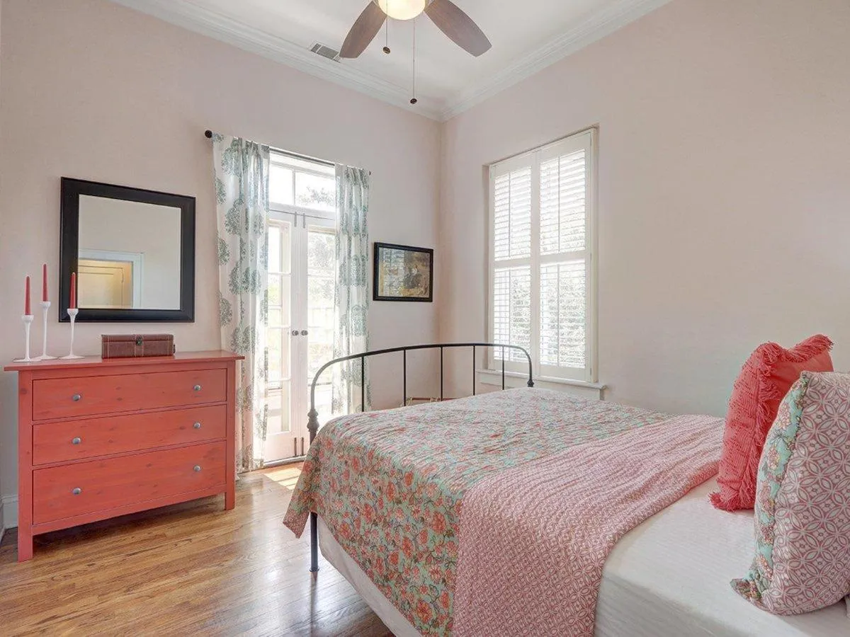 Bed in Charm on Liberty