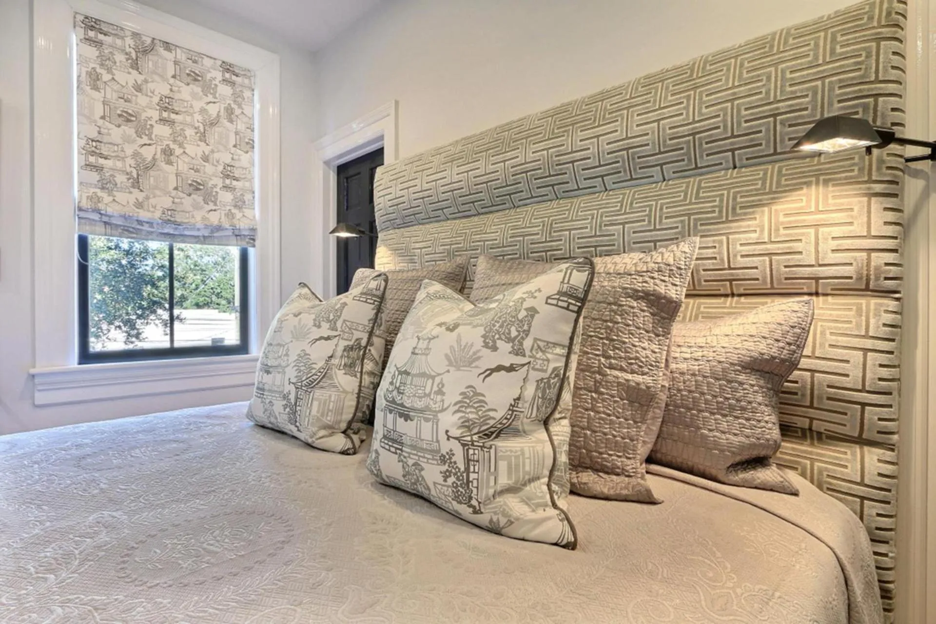 Bed in Isaac LaRoche Estate