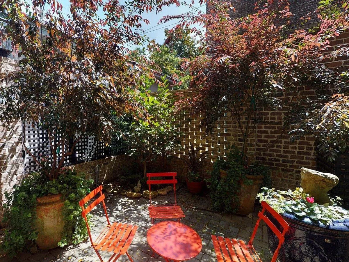 Isaac LaRoche Estate