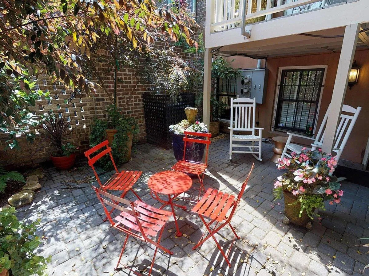 Isaac LaRoche Estate