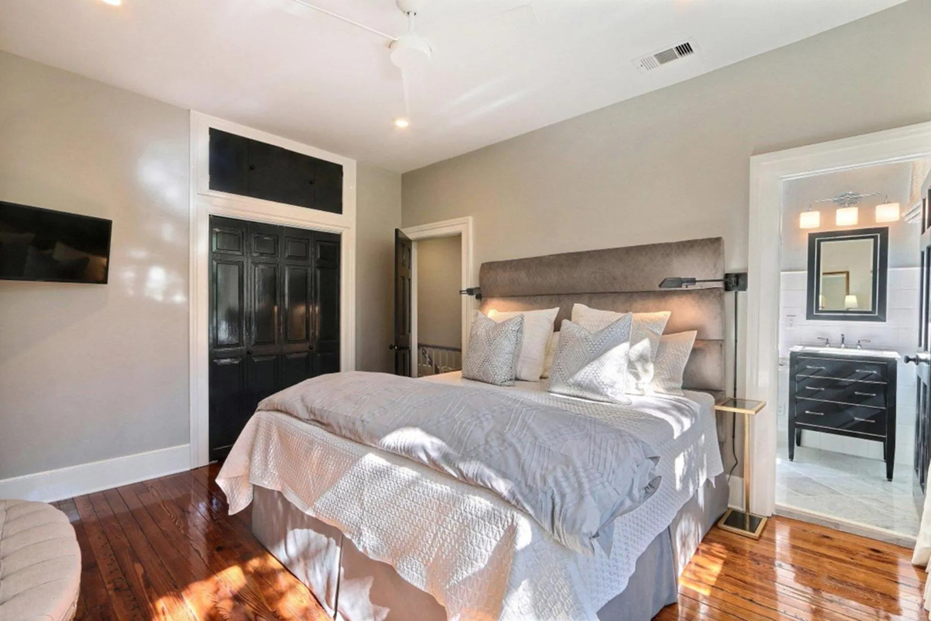 Bed in Isaac LaRoche Main